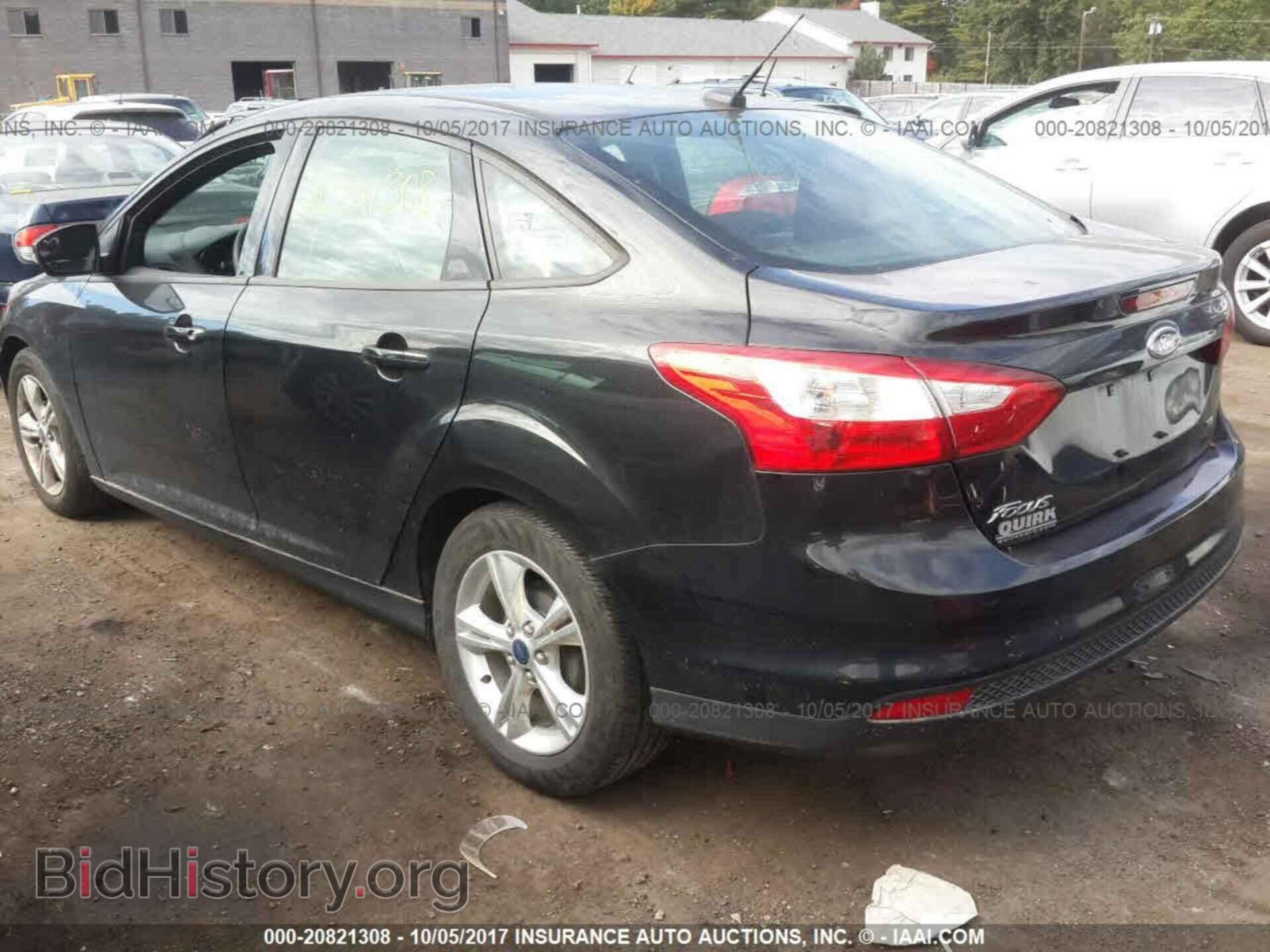 2013 Ford Focus - VIN: 1FADP3F2XDL304812 - Photo 3