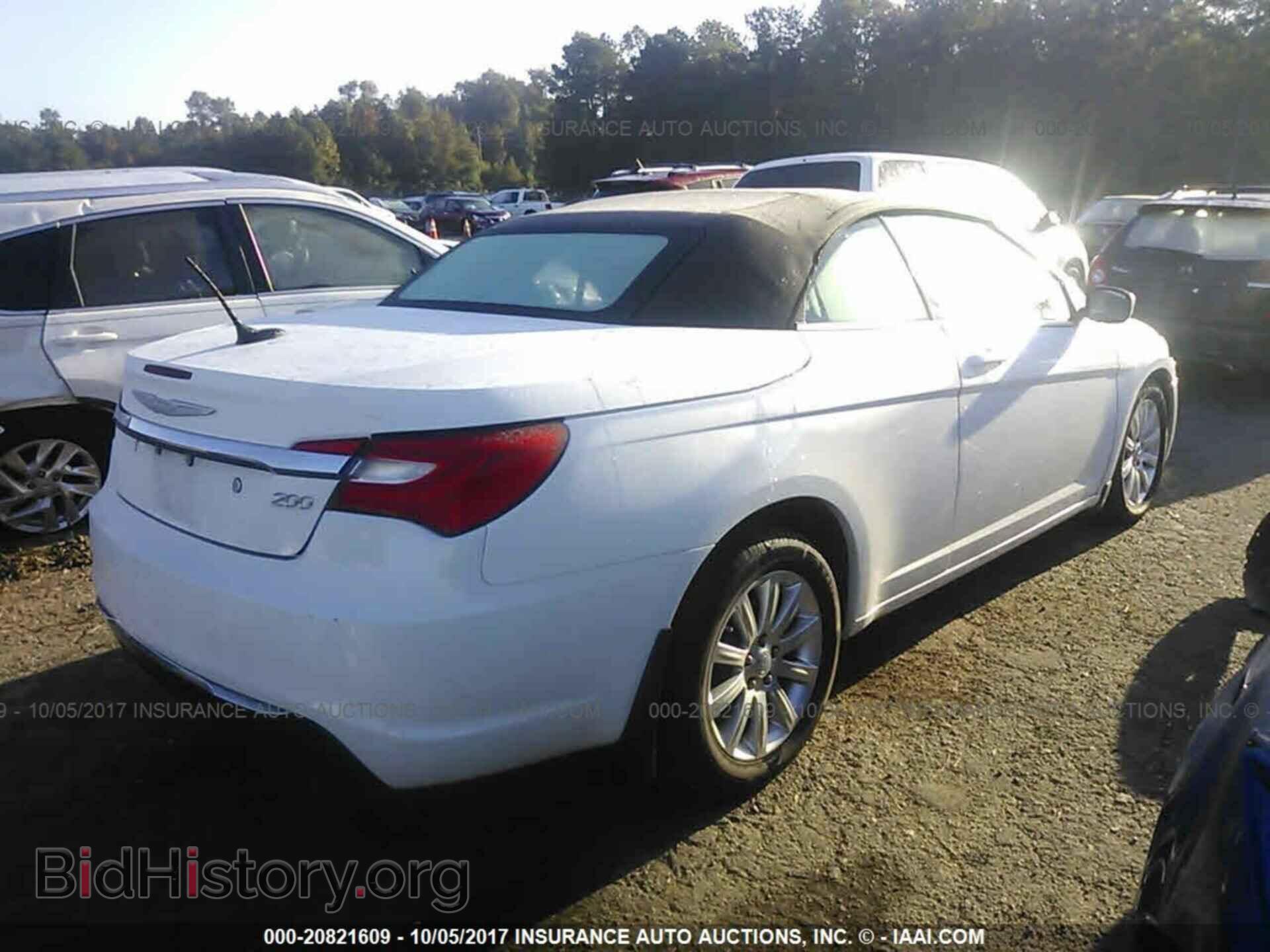 2012 Chrysler 200 - VIN: 1C3BCBEB5CN168783 - Photo 4