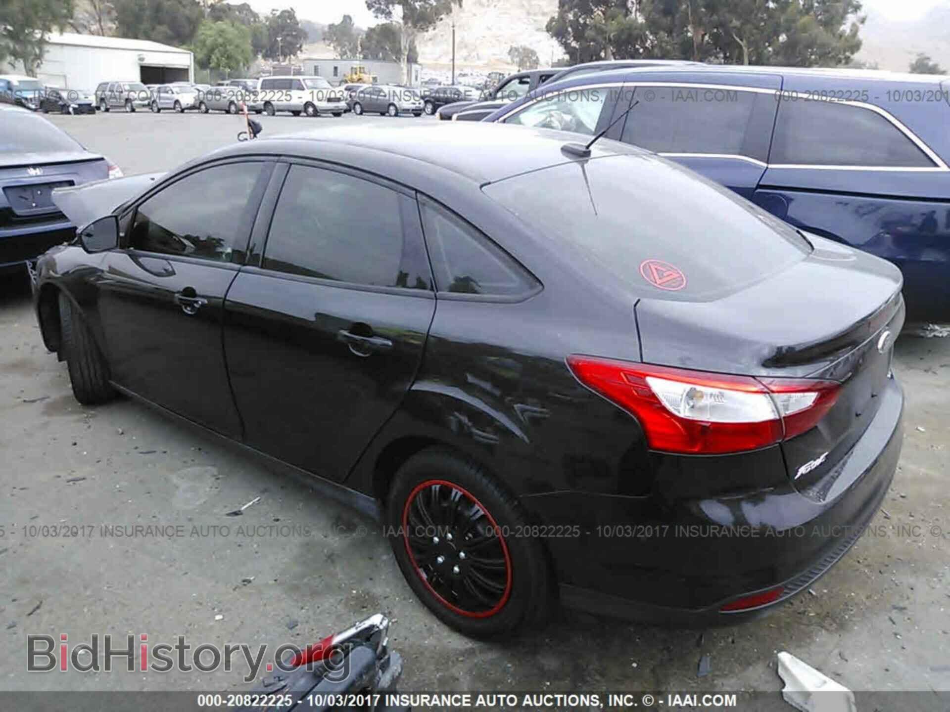 2012 Ford Focus - VIN: 1FAHP3F25CL356123 - Photo 3