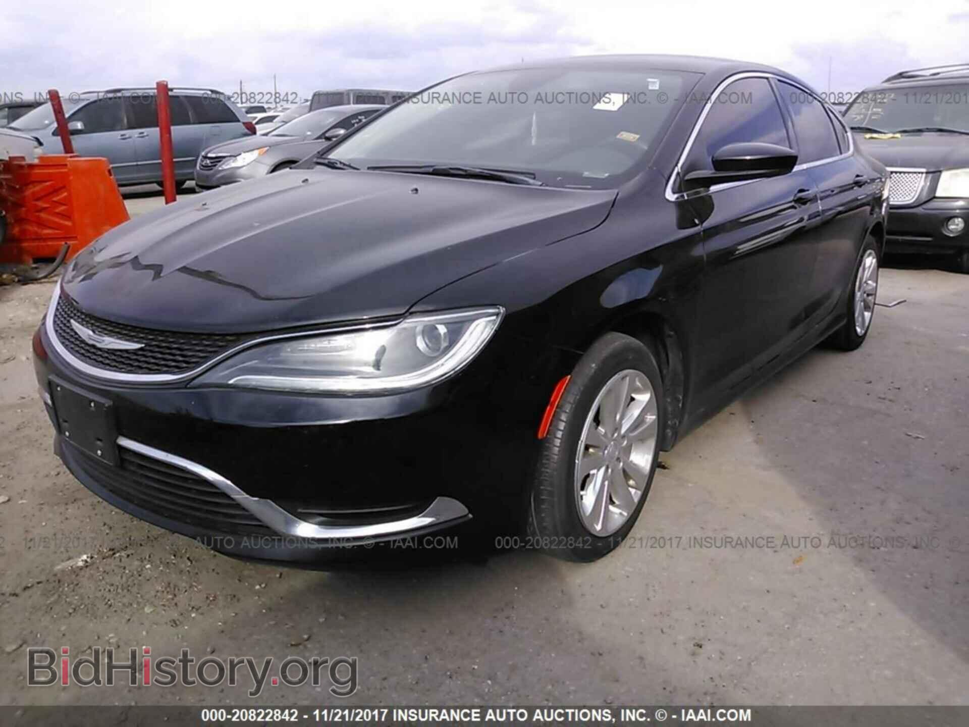 2015 Chrysler 200 - VIN: 1C3CCCAB0FN734952 - Photo 2
