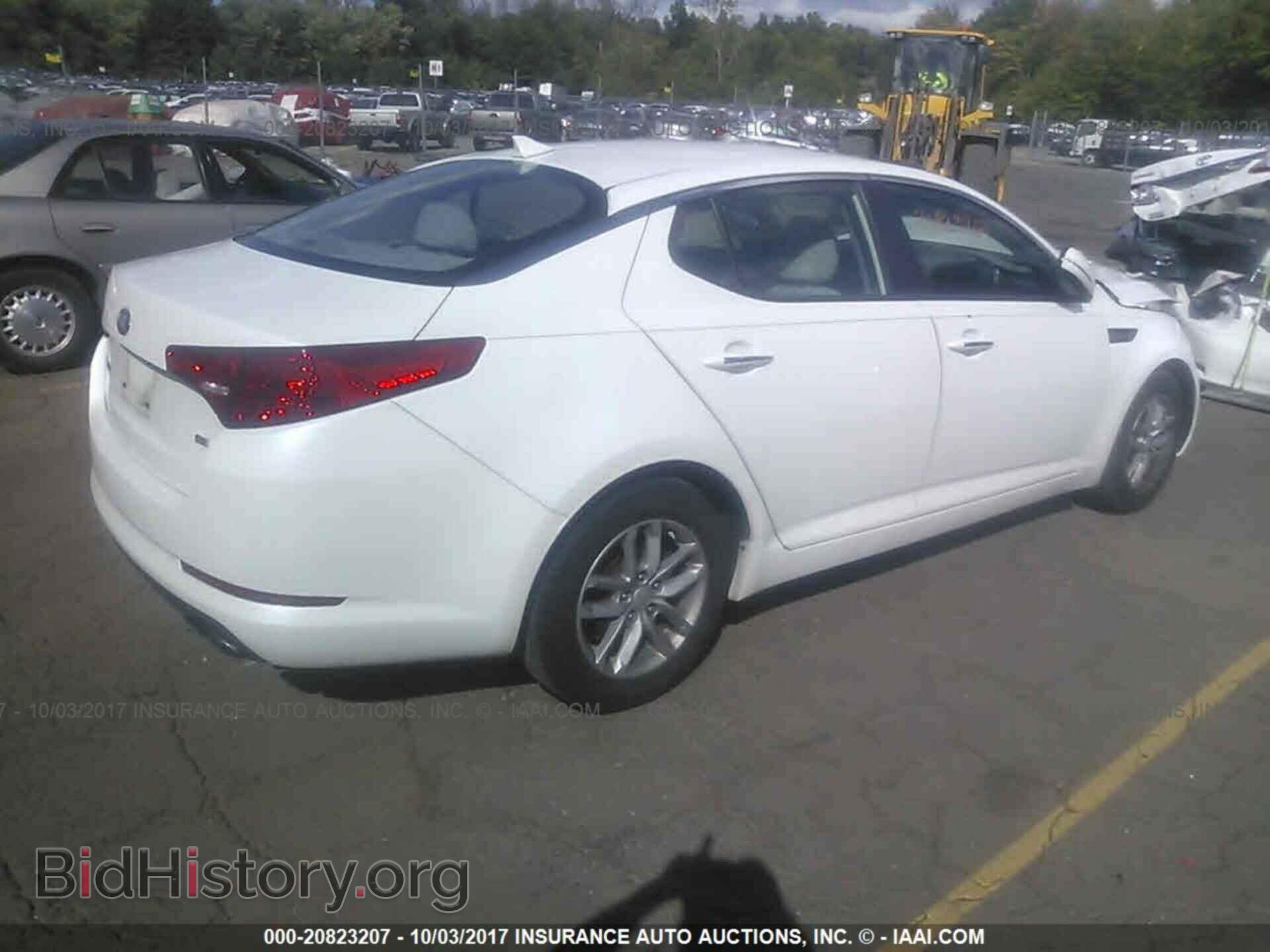 2013 Kia Optima - VIN: KNAGM4A79D5397736 - Photo 4