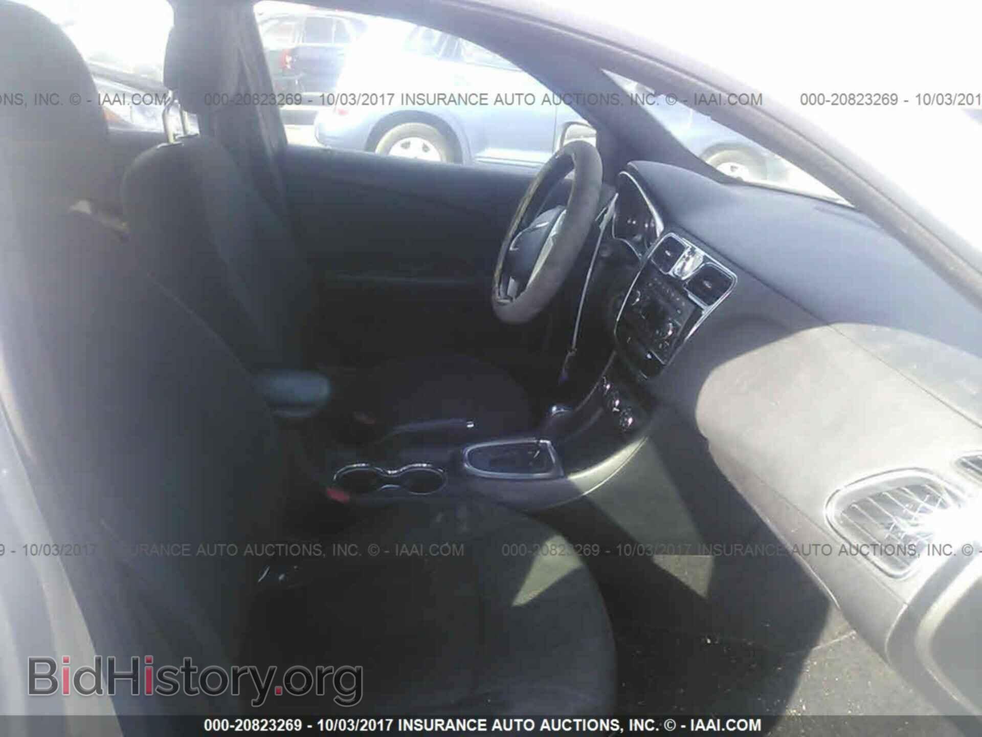 2011 Chrysler 200 - VIN: 1C3BC1FB6BN570027 - Фото 5