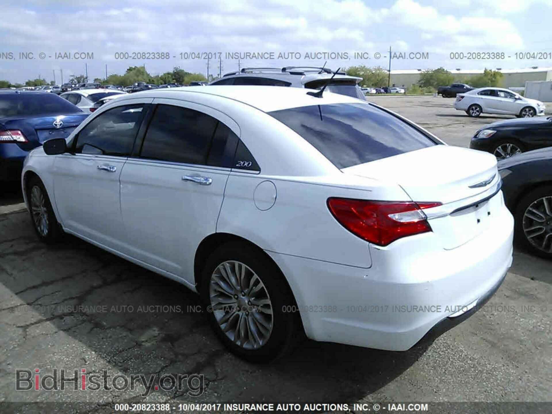 2012 Chrysler 200 - VIN: 1C3CCBCG5CN303084 - Photo 3
