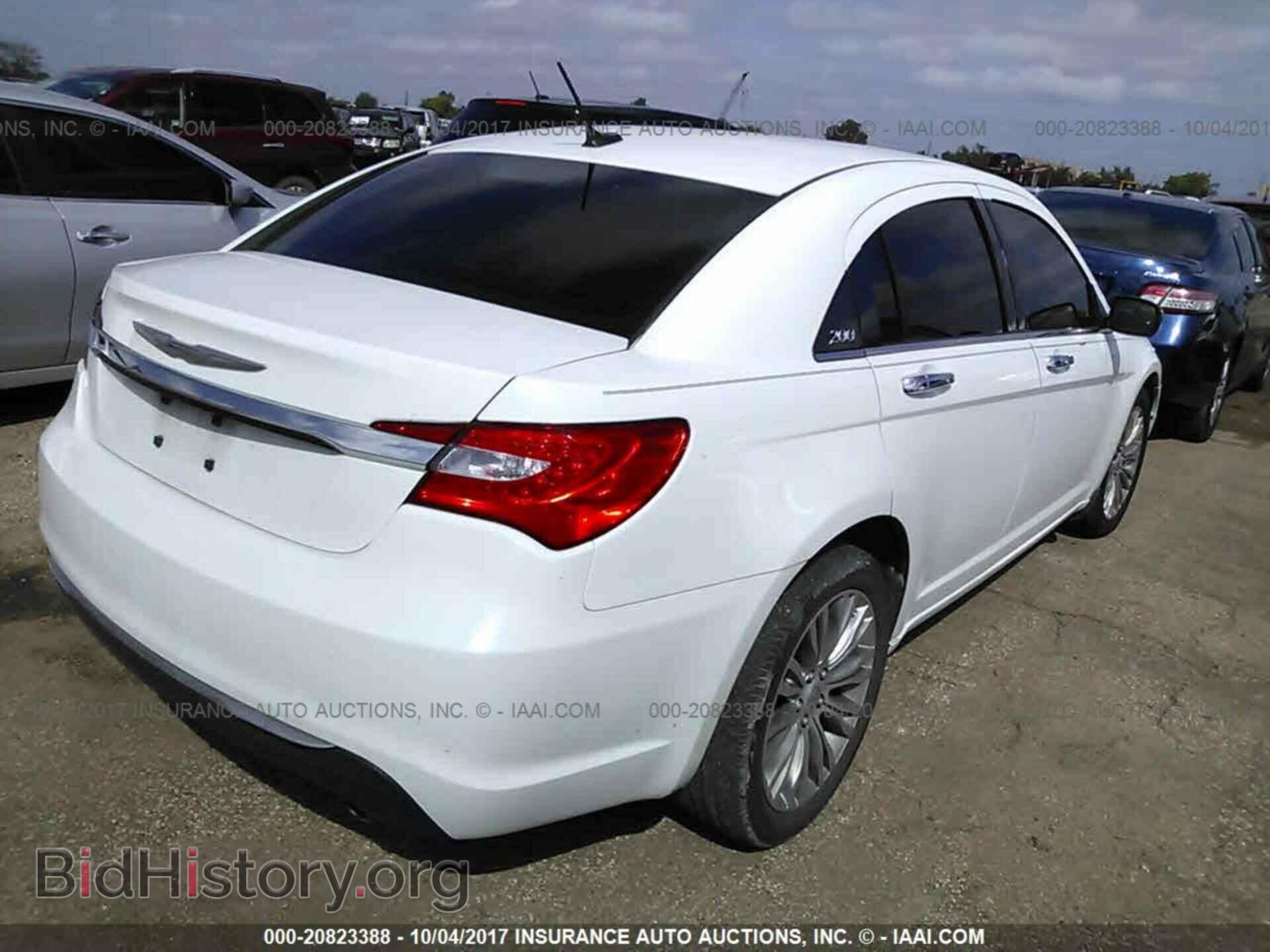 2012 Chrysler 200 - VIN: 1C3CCBCG5CN303084 - Photo 4