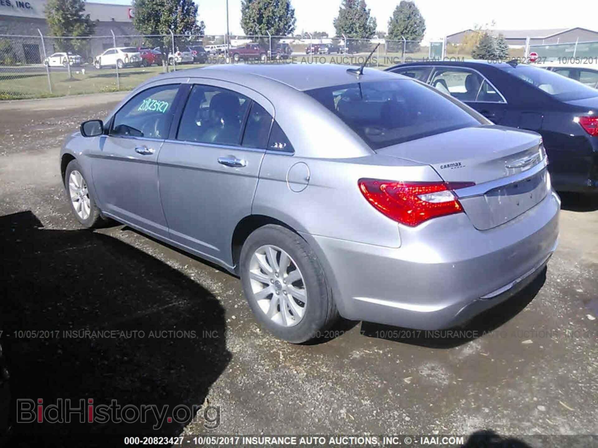 2013 Chrysler 200 - VIN: 1C3CCBCG3DN759831 - Фото 3