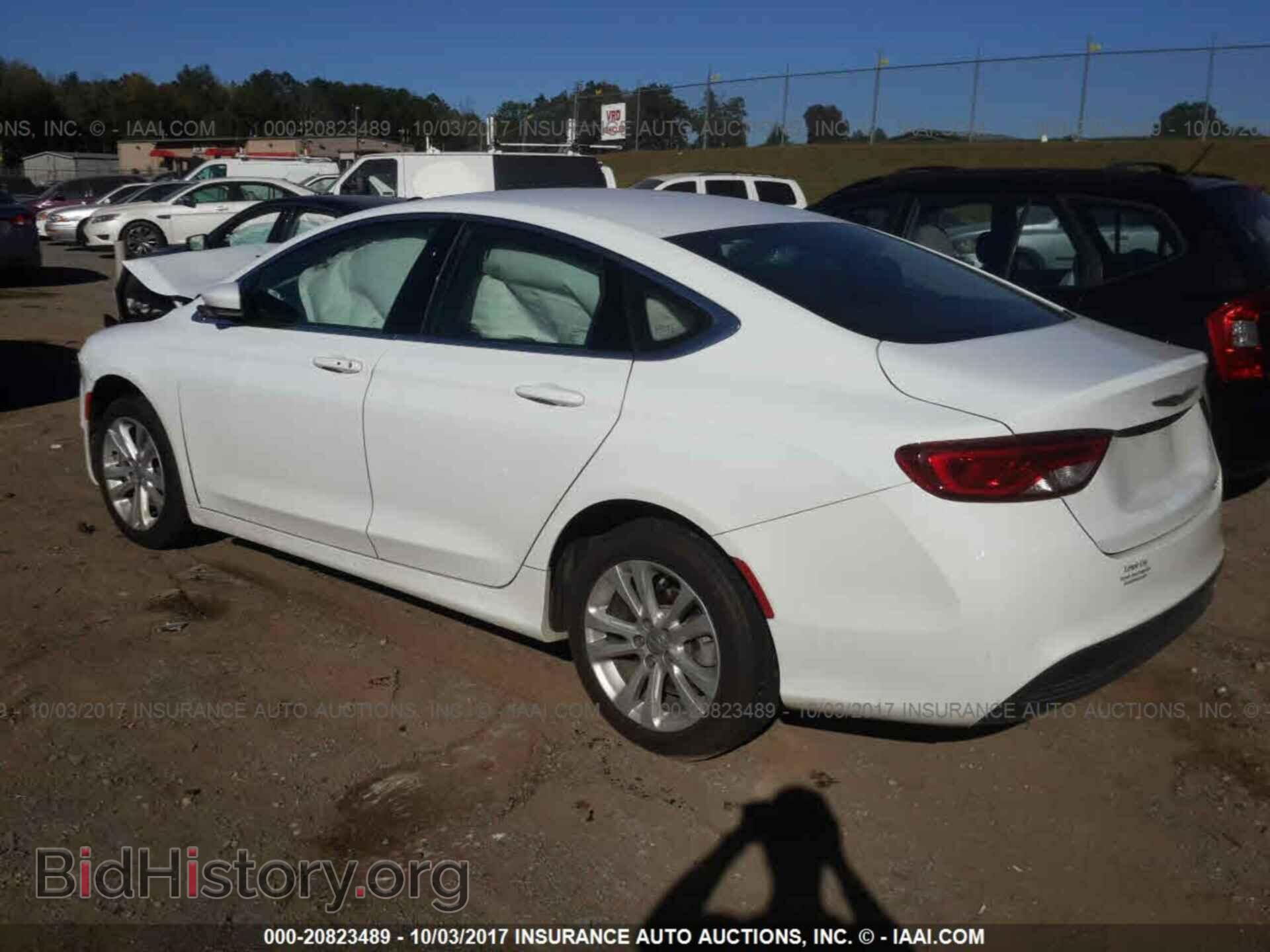 2016 Chrysler 200 - VIN: 1C3CCCFB0GN186025 - Фото 3