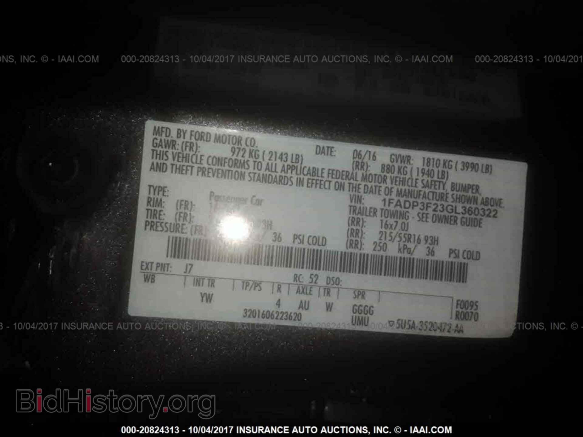 2016 Ford Focus - VIN: 1FADP3F23GL360322 - Photo 9
