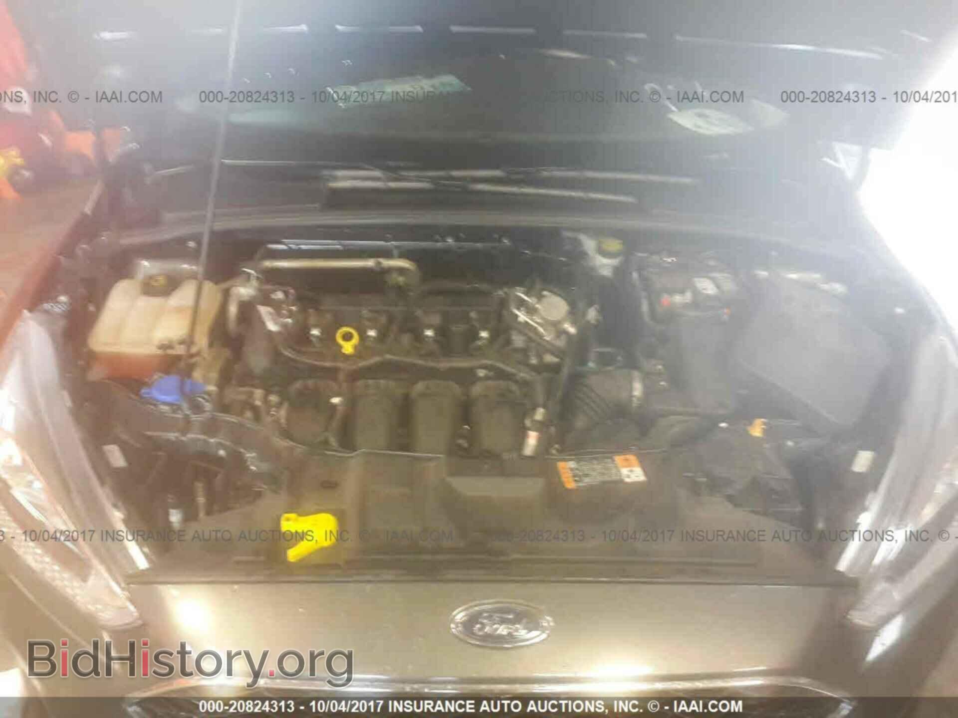 2016 Ford Focus - VIN: 1FADP3F23GL360322 - Photo 10