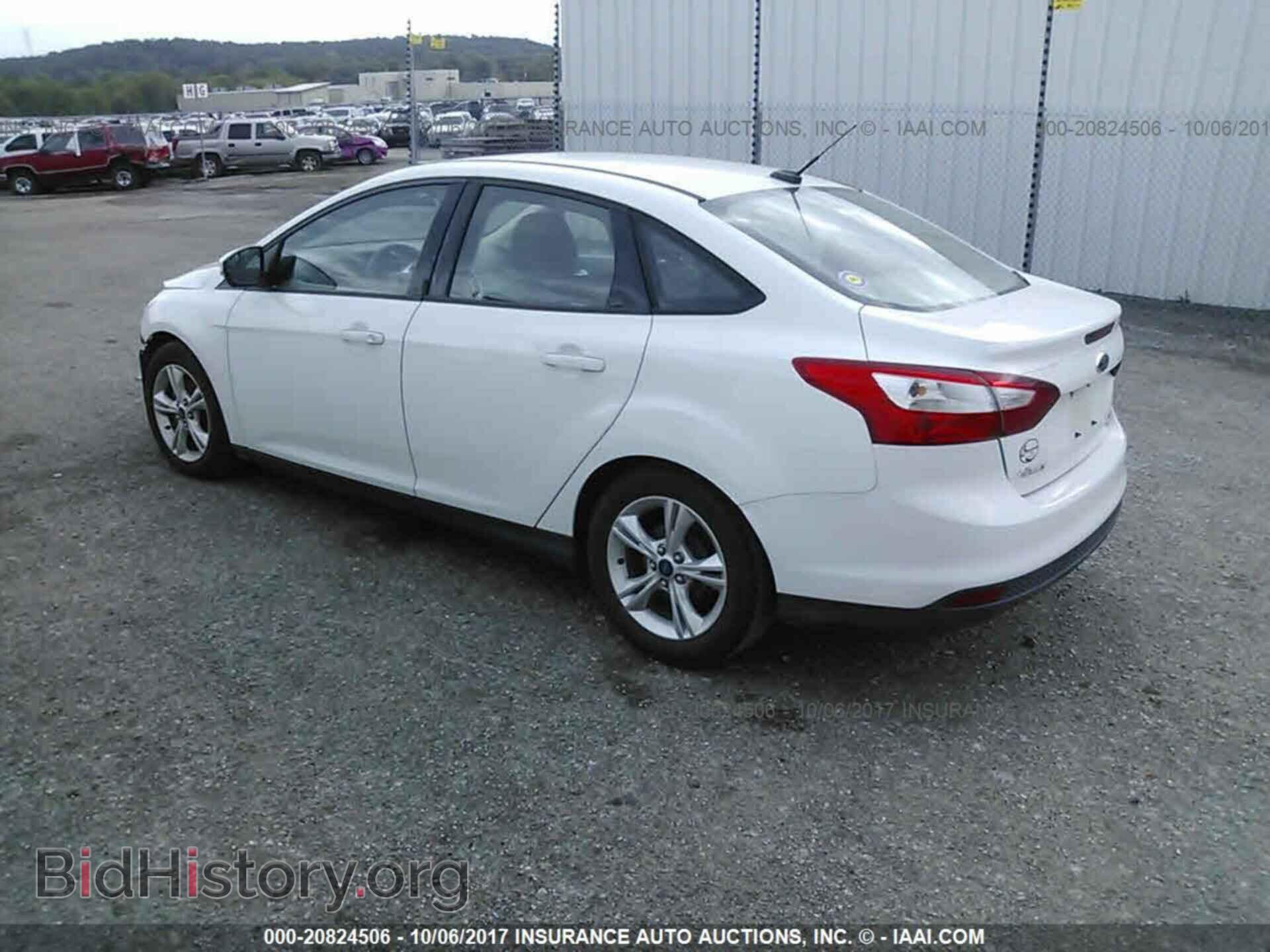 2014 Ford Focus - VIN: 1FADP3F27EL123202 - Photo 3