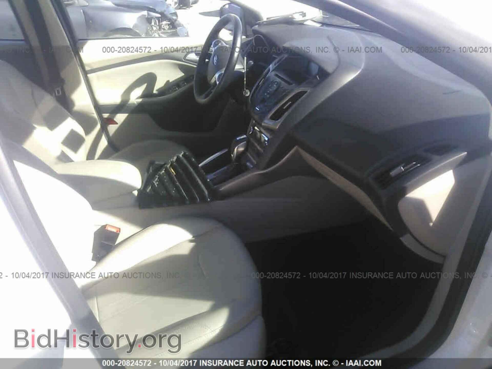 2012 Ford Focus - VIN: 1FAHP3H22CL457200 - Photo 5