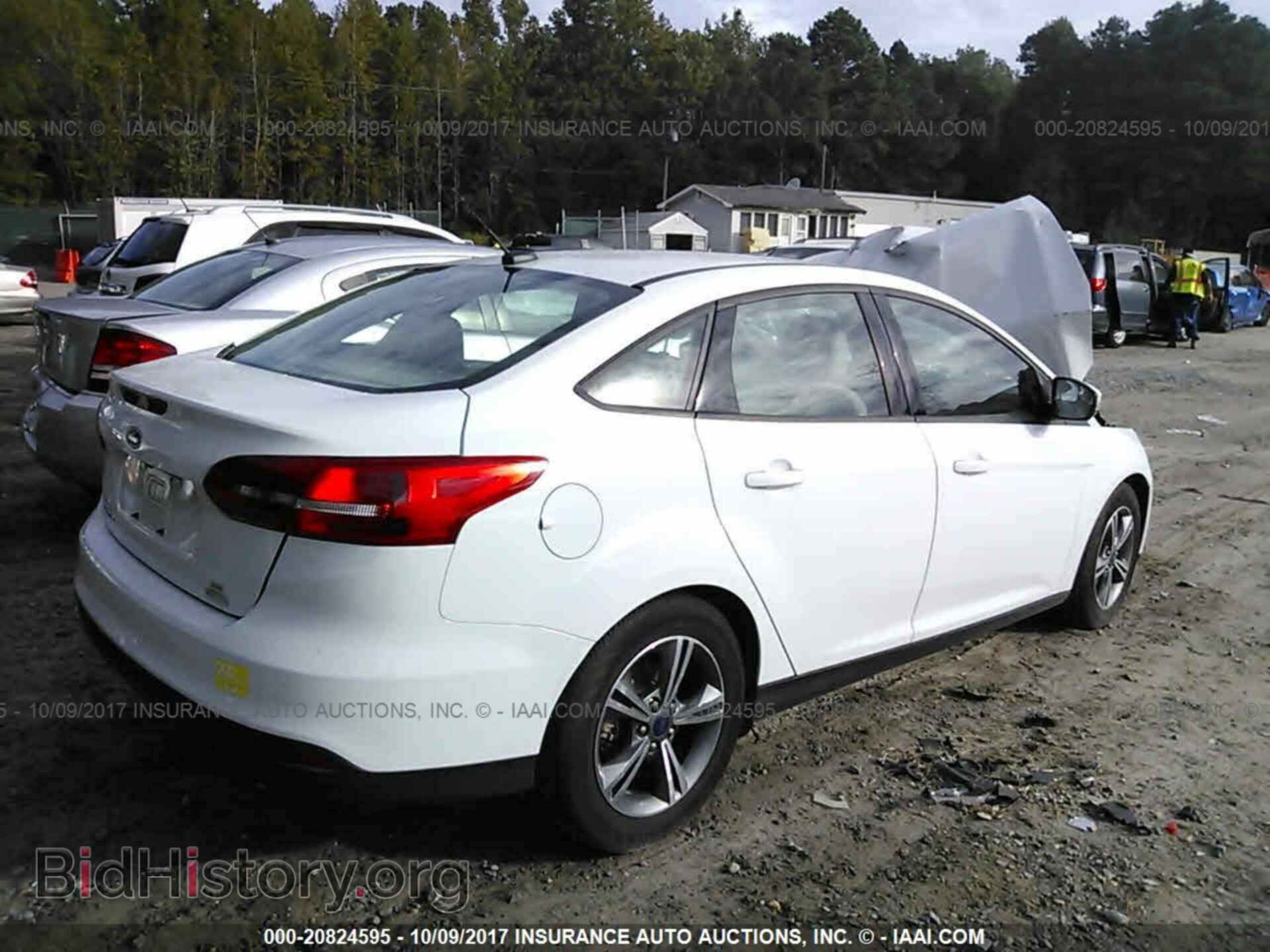 2016 Ford Focus - VIN: 1FADP3FE1GL377422 - Фото 4
