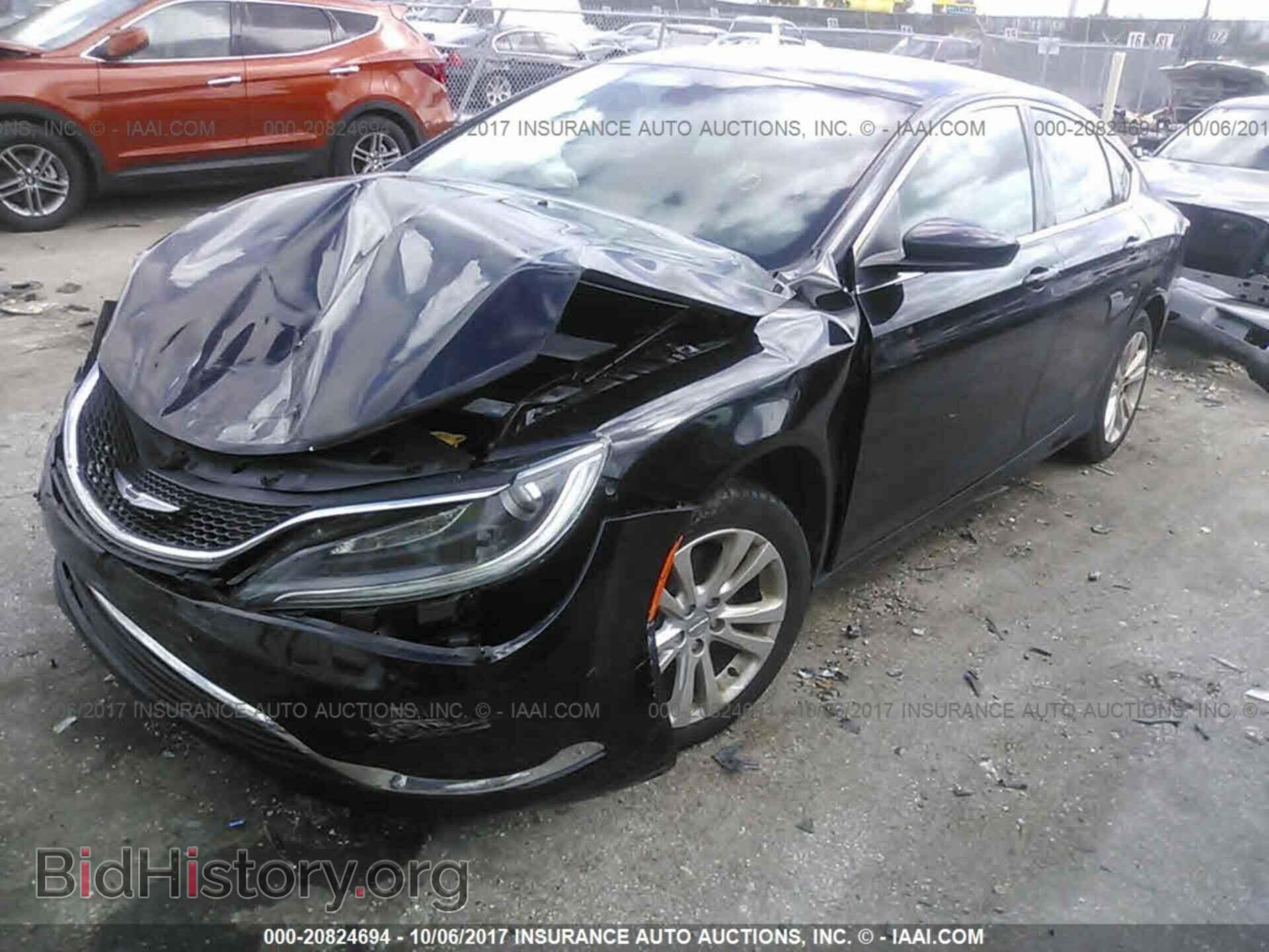 2015 Chrysler 200 - VIN: 1C3CCCAB5FN611762 - Фото 2