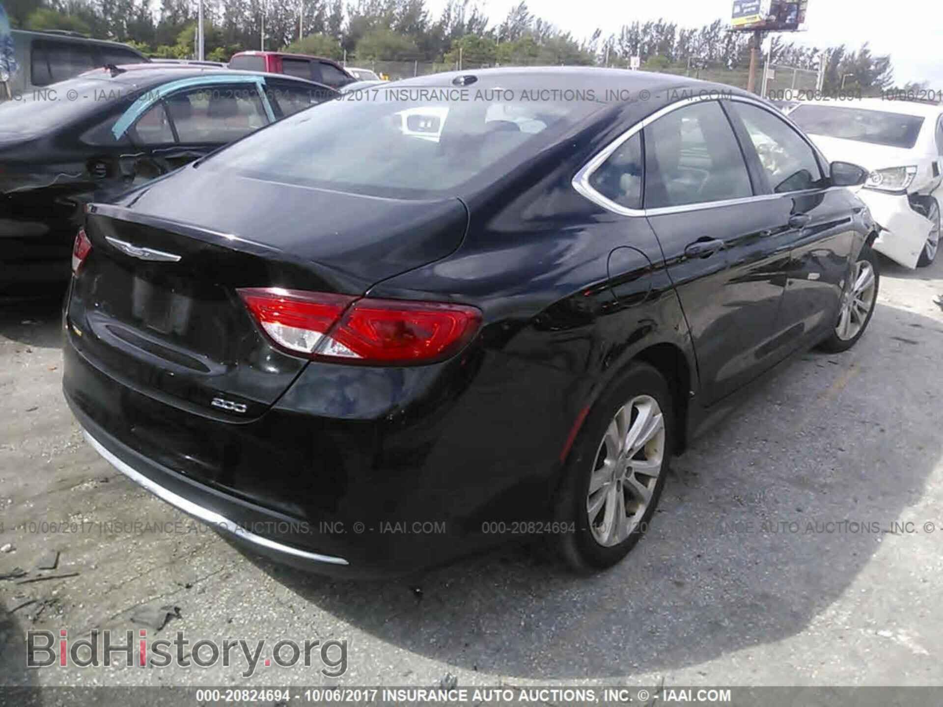 2015 Chrysler 200 - VIN: 1C3CCCAB5FN611762 - Фото 4