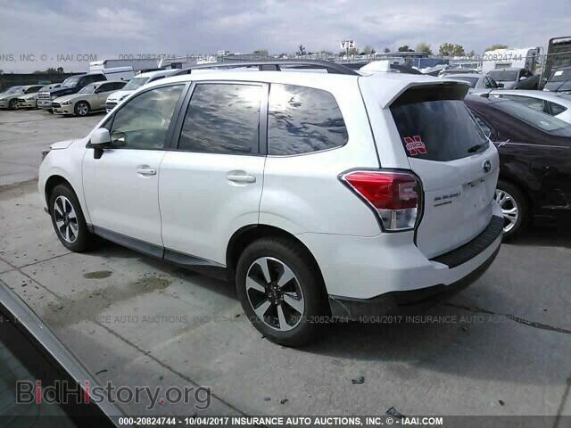 2017 Subaru Forester - VIN: JF2SJAGC2HH460643 - Фото 3