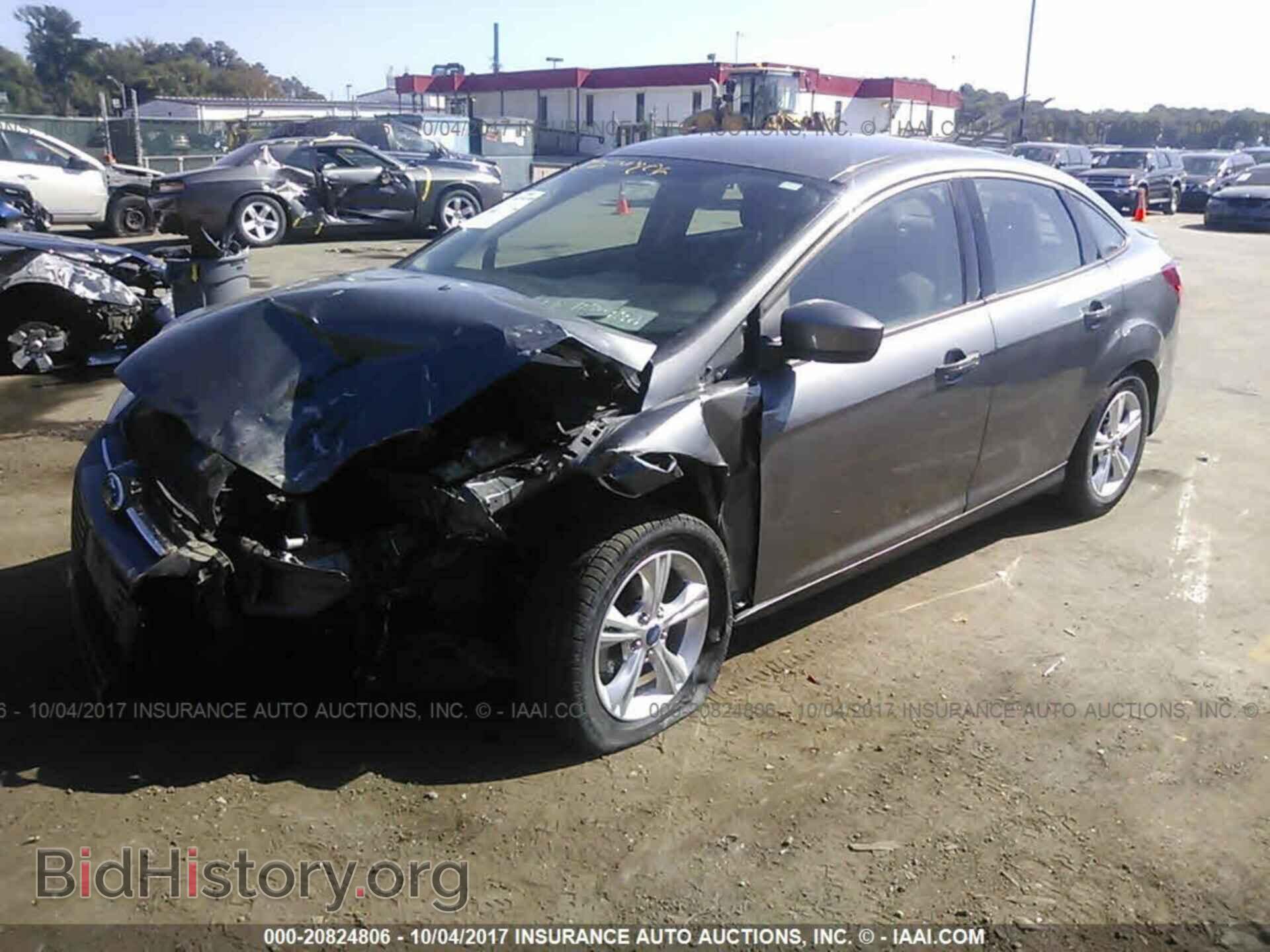 2012 Ford Focus - VIN: 1FAHP3F2XCL390672 - Photo 2