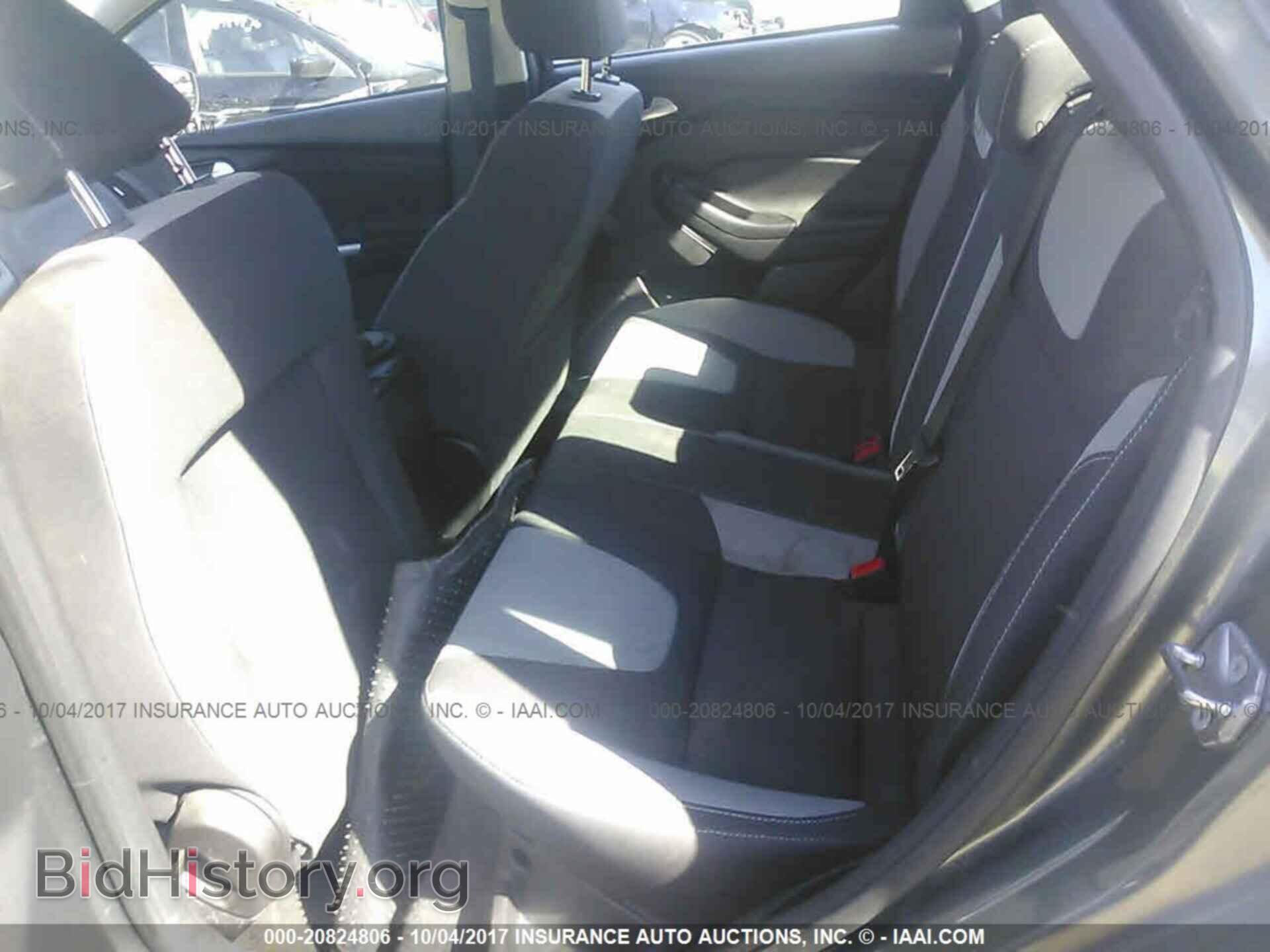 2012 Ford Focus - VIN: 1FAHP3F2XCL390672 - Photo 8