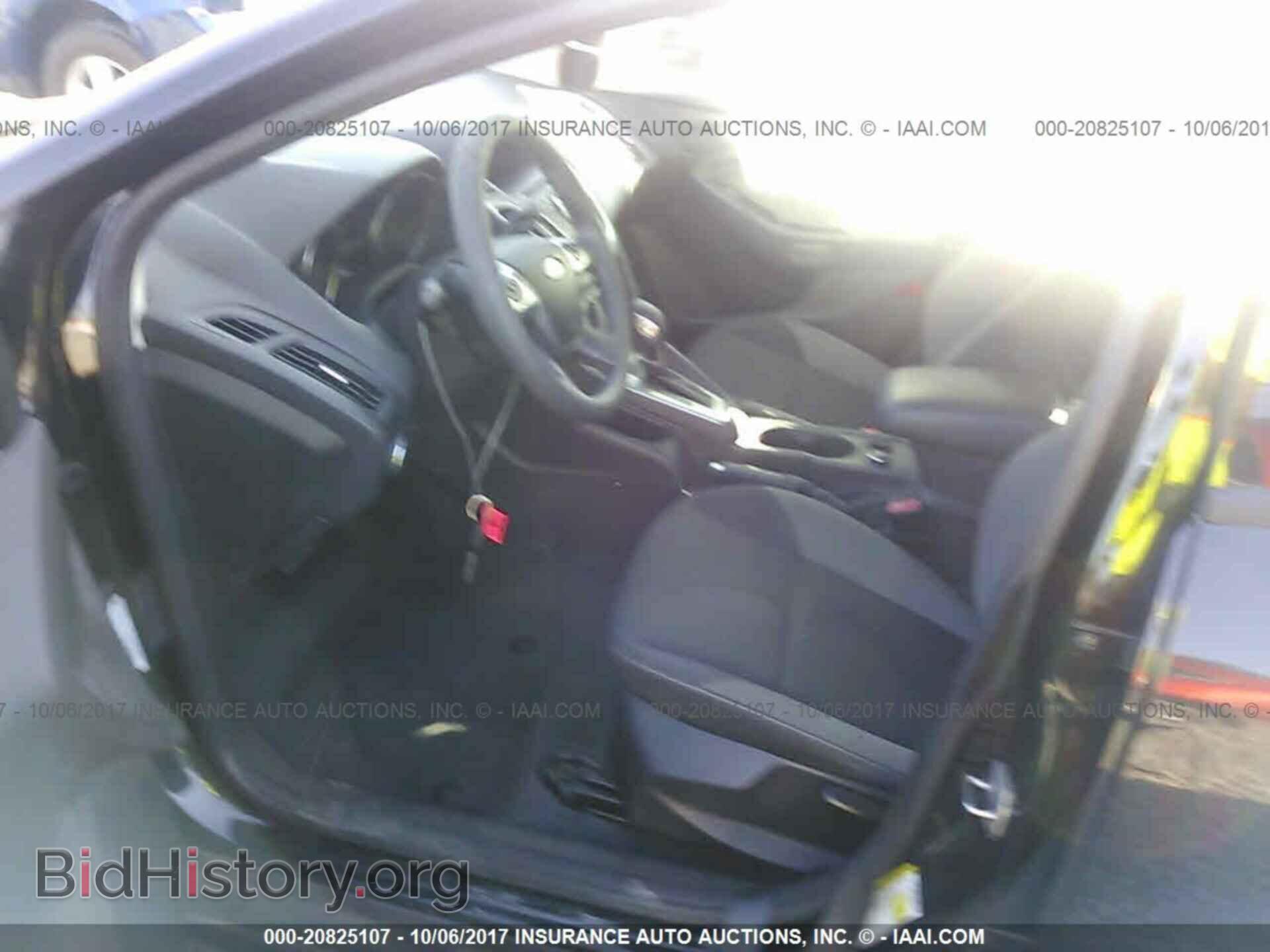 2012 Ford Focus - VIN: 1FAHP3F2XCL146570 - Photo 5