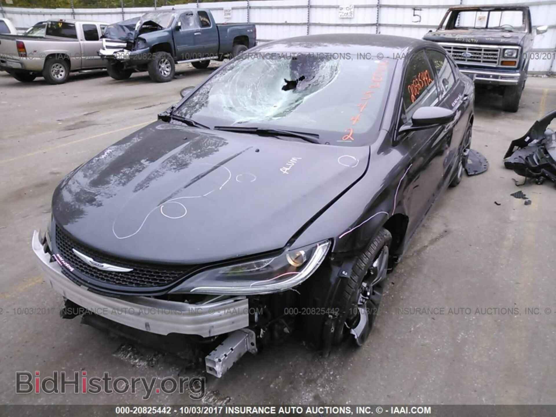 2016 Chrysler 200 - VIN: 1C3CCCBB2GN123675 - Фото 2