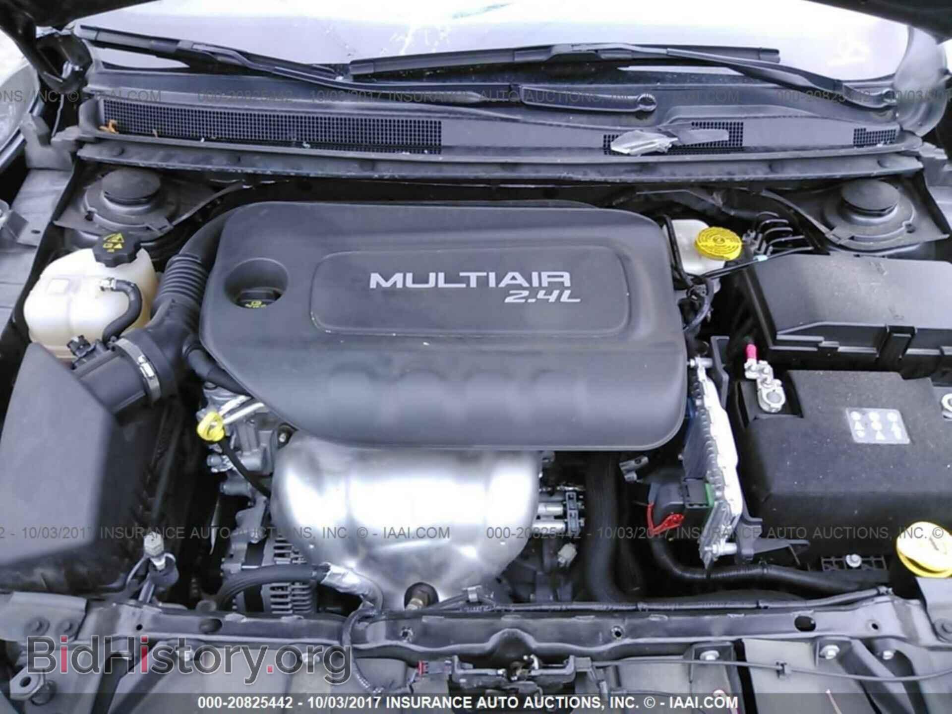 2016 Chrysler 200 - VIN: 1C3CCCBB2GN123675 - Фото 10