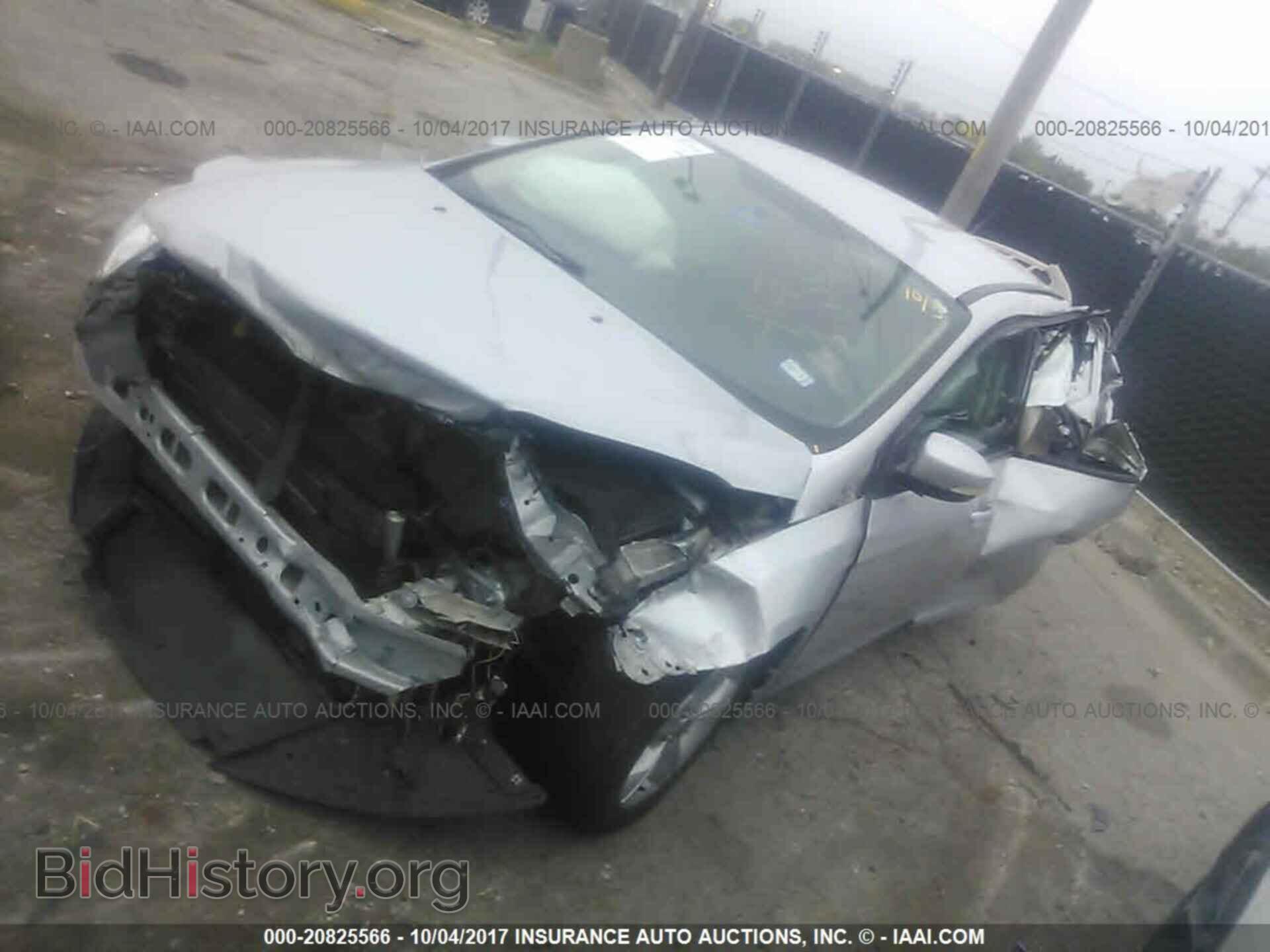 2013 Ford Focus - VIN: 1FADP3F27DL126700 - Фото 2