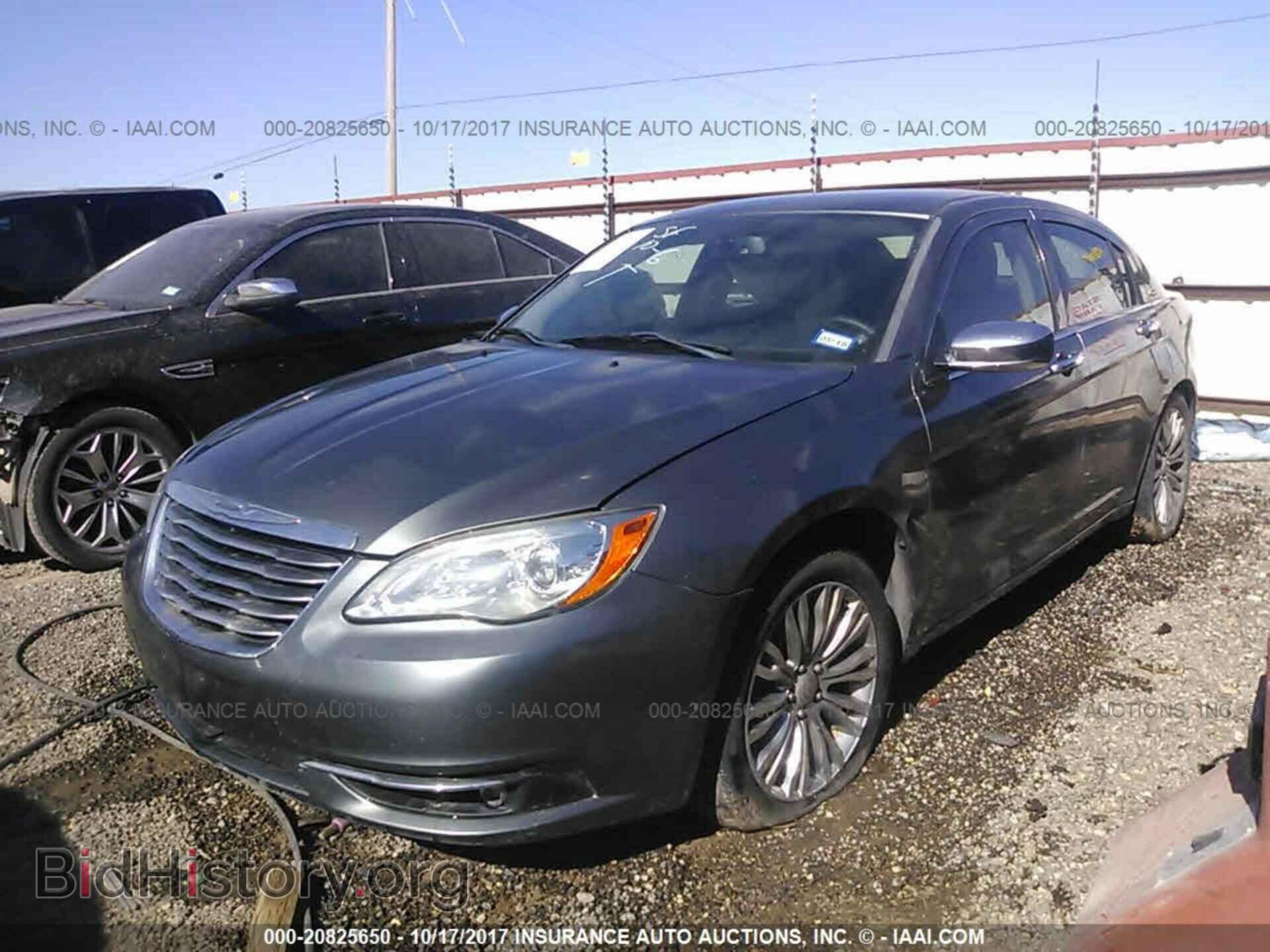 2012 Chrysler 200 - VIN: 1C3CCBCB4CN176395 - Фото 2