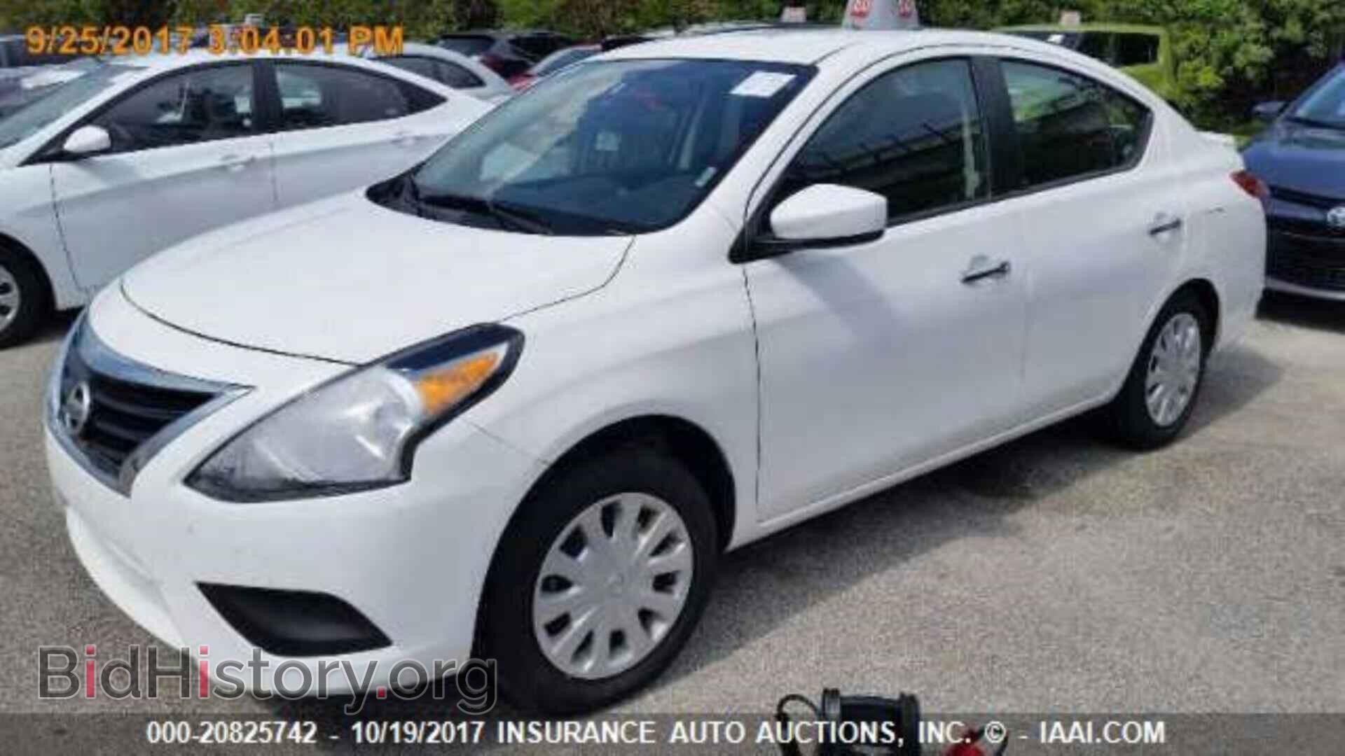 2017 Nissan Versa - VIN: 3N1CN7AP1HL814503 - Photo 2