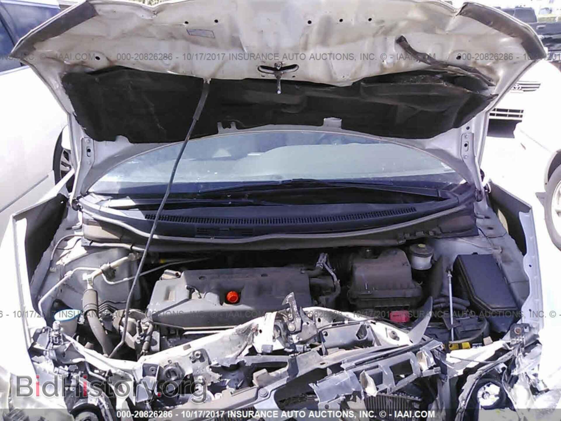 2012 Honda Civic - VIN: 2HGFB2F54CH334827 - Photo 10