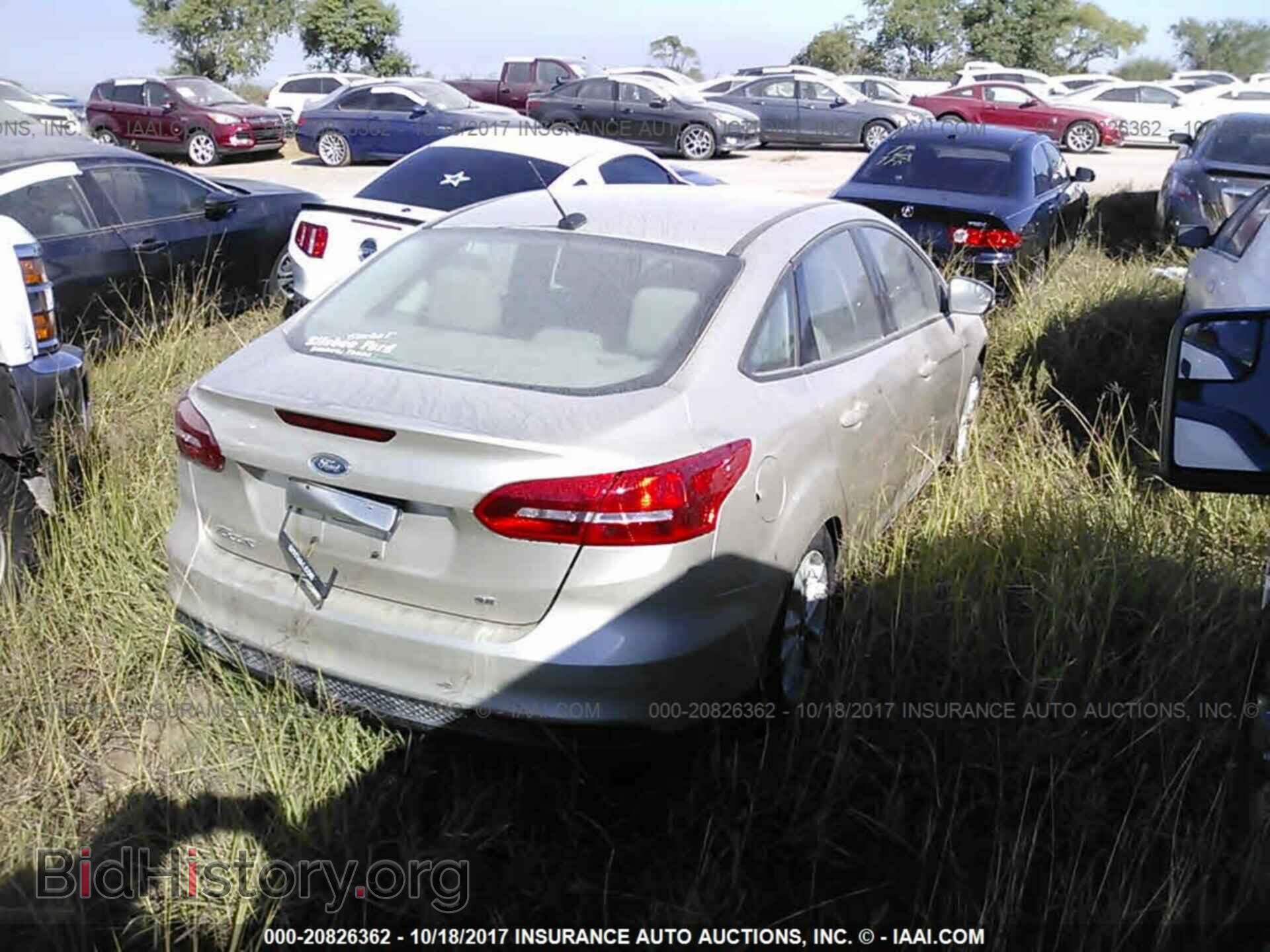 2017 Ford Focus - VIN: 1FADP3F29HL237111 - Фото 4