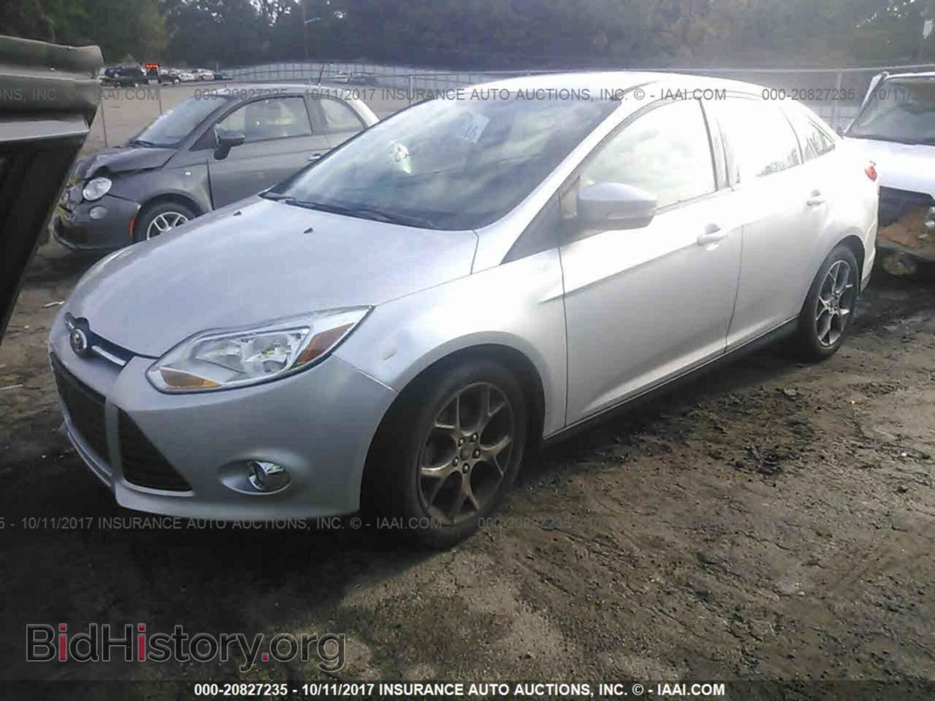 2013 Ford Focus - VIN: 1FADP3F28DL273236 - Фото 2