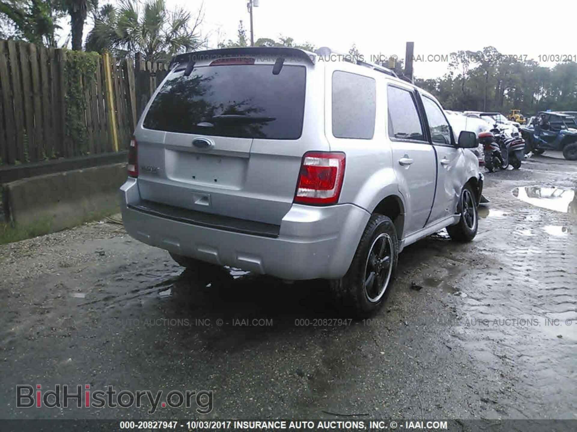 2011 Ford Escape - VIN: 1FMCU0D79BKC60232 - Фото 4