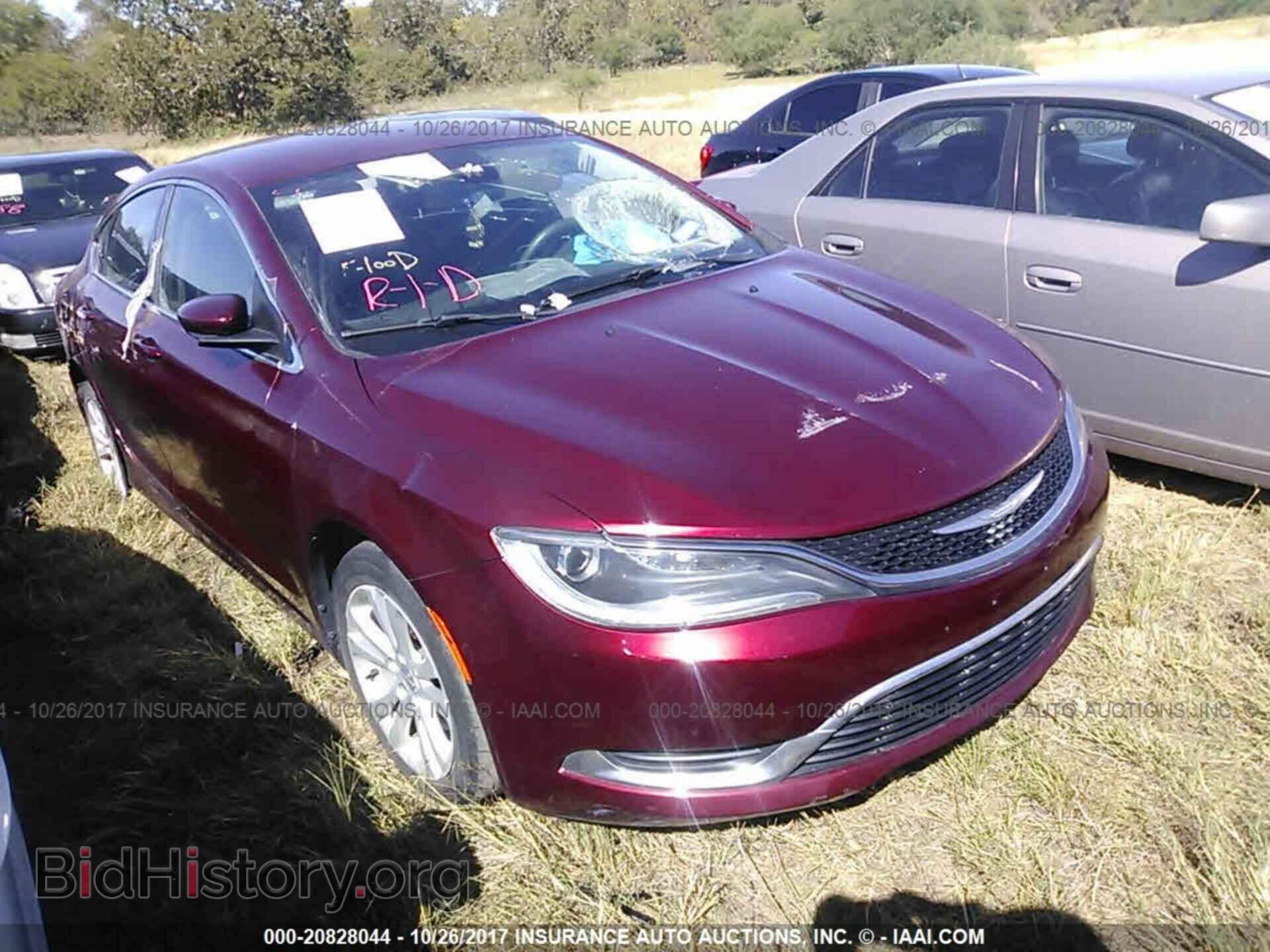 Photo 1C3CCCABXFN574028 - Chrysler 200 2015
