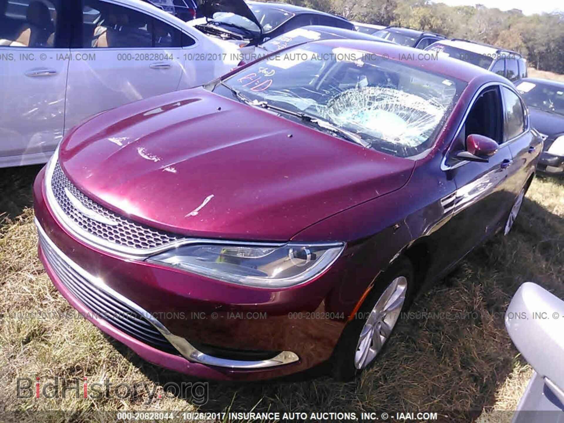 2015 Chrysler 200 - VIN: 1C3CCCABXFN574028 - Photo 2