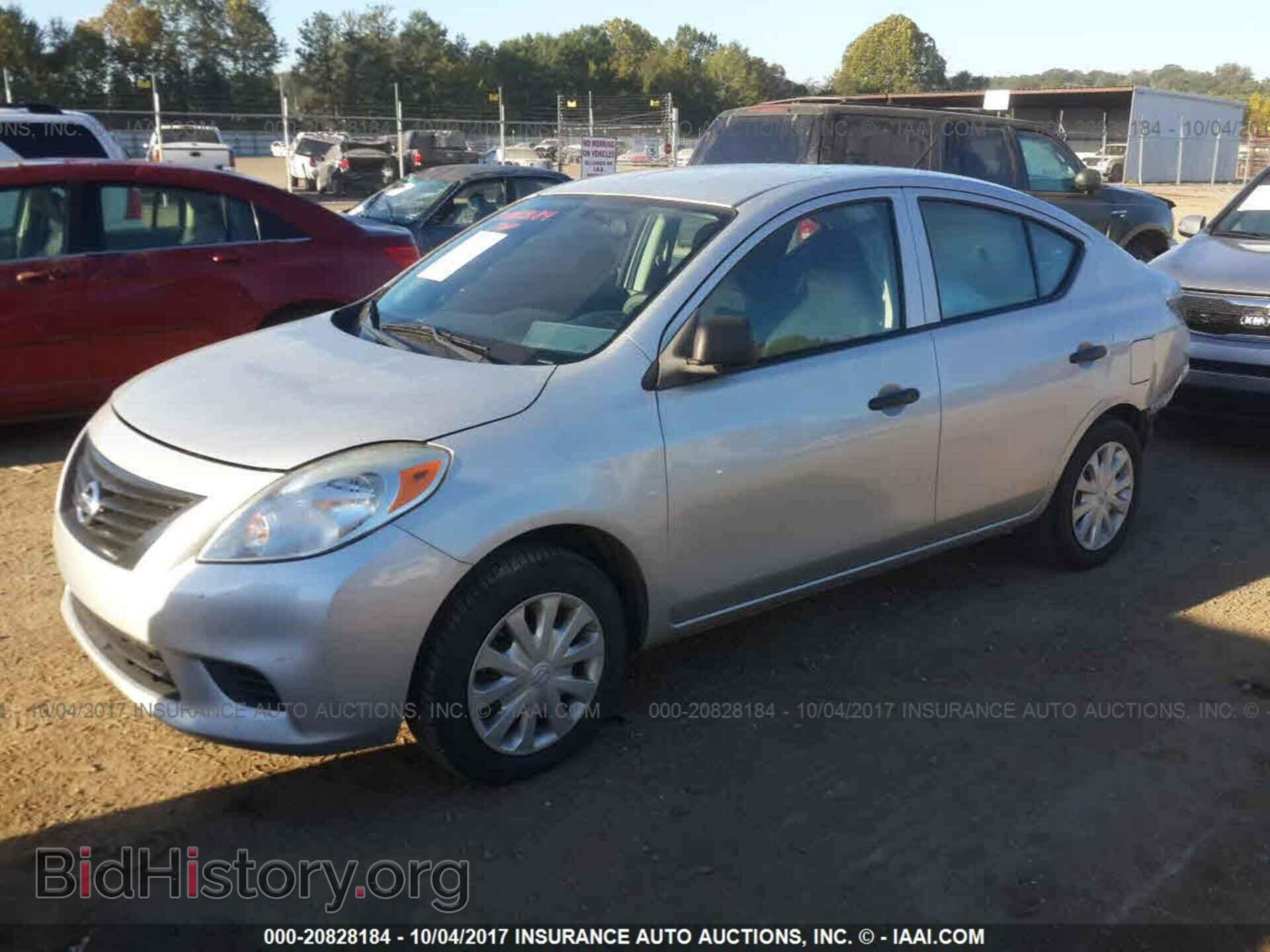 2012 Nissan Versa - VIN: 3N1CN7AP3CL837189 - Фото 2