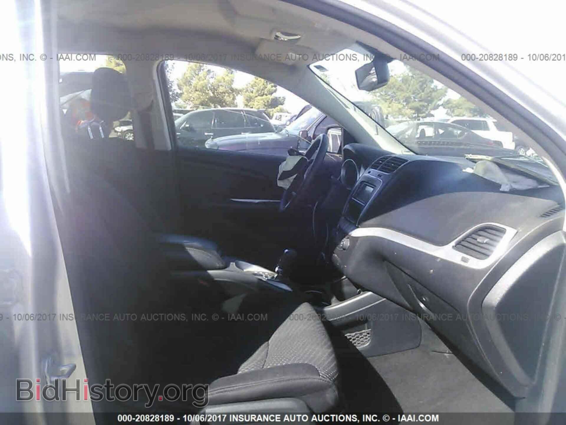 2014 Dodge Journey - VIN: 3C4PDCBB9ET153196 - Photo 5