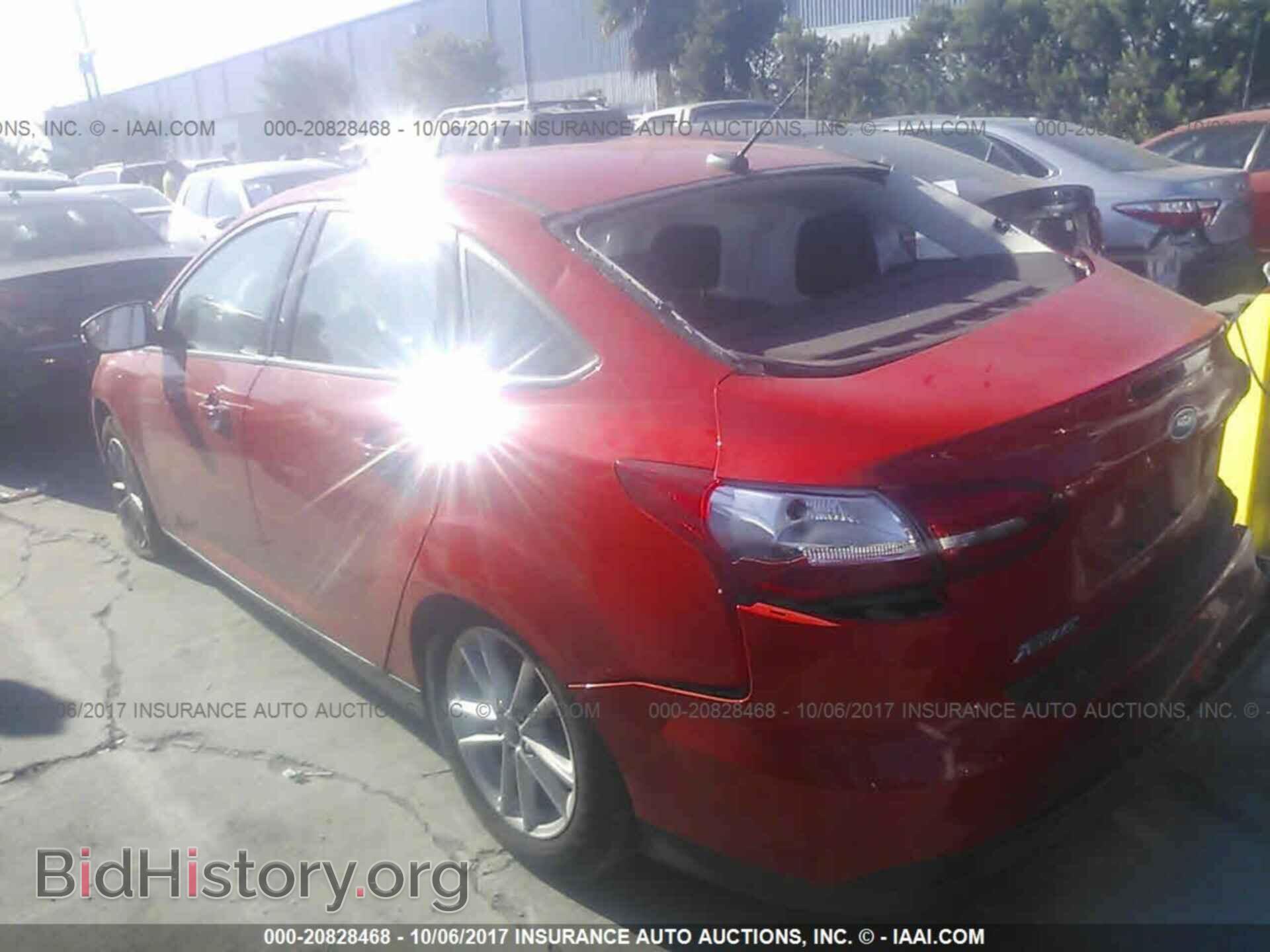 2016 Ford Focus - VIN: 1FADP3F28GL285410 - Photo 3