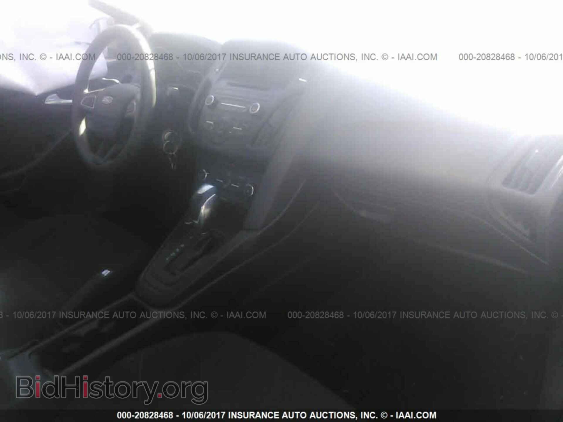 2016 Ford Focus - VIN: 1FADP3F28GL285410 - Photo 5