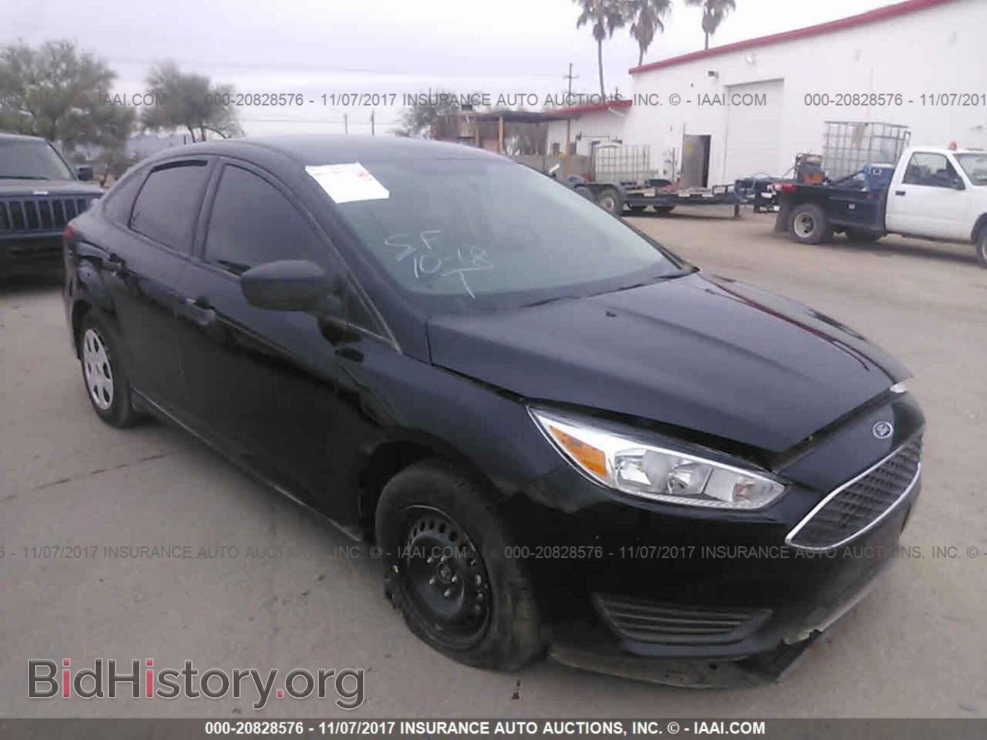 Photo 1FADP3E2XHL284939 - Ford Focus 2017