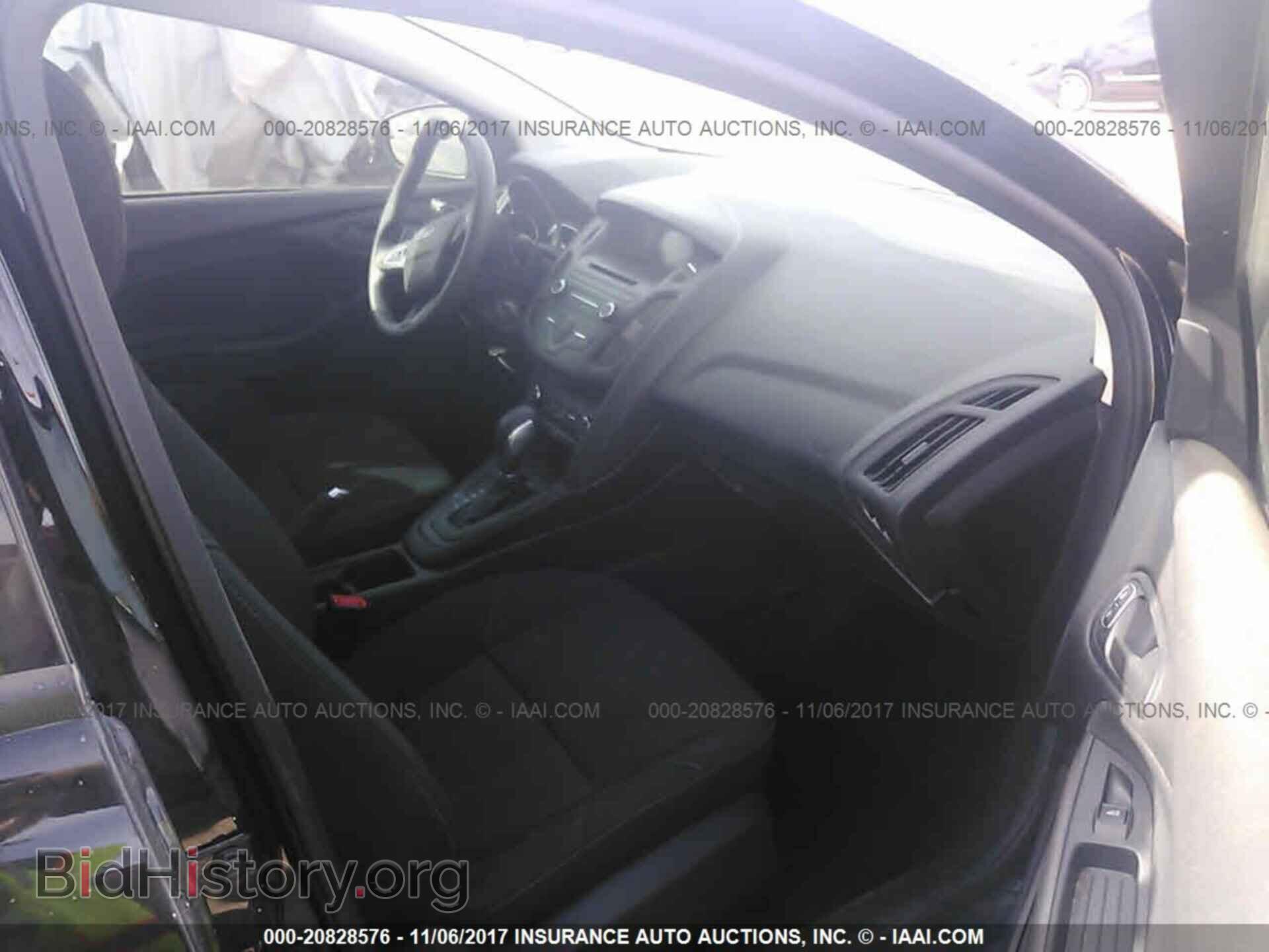 2017 Ford Focus - VIN: 1FADP3E2XHL284939 - Фото 5
