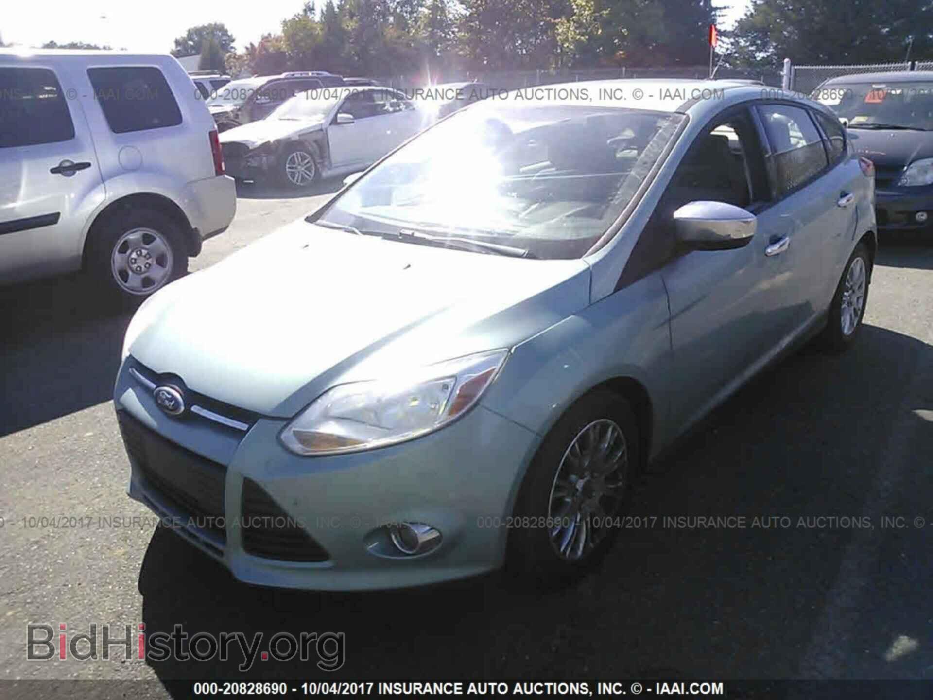 2012 Ford Focus - VIN: 1FAHP3K29CL397098 - Фото 2