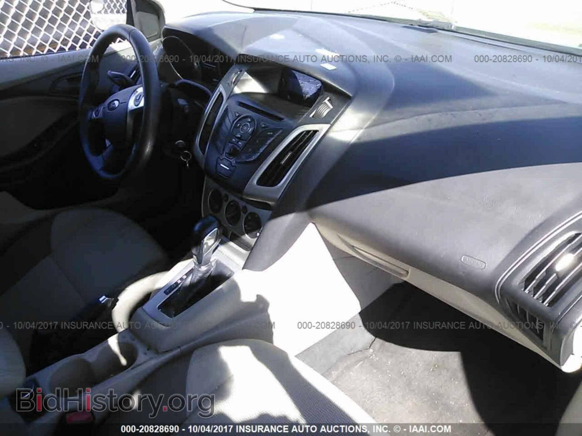 2012 Ford Focus - VIN: 1FAHP3K29CL397098 - Фото 5
