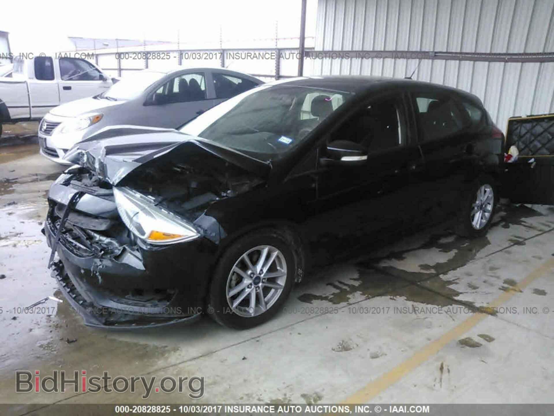 2015 Ford Focus - VIN: 1FADP3K24FL233258 - Photo 2