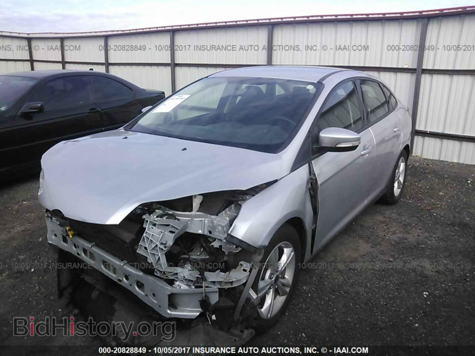 2014 Ford Focus - VIN: 1FADP3F28EL433357 - Фото 2