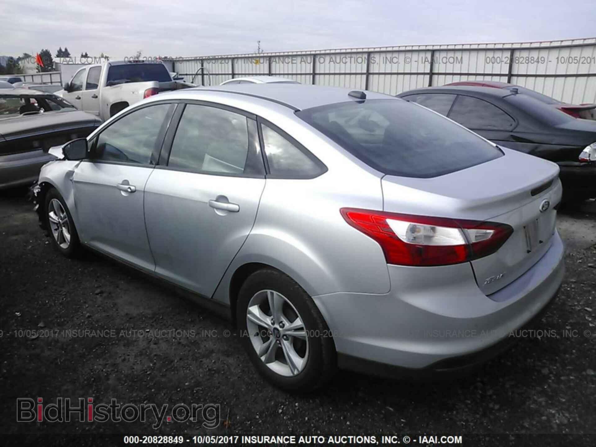 2014 Ford Focus - VIN: 1FADP3F28EL433357 - Фото 3