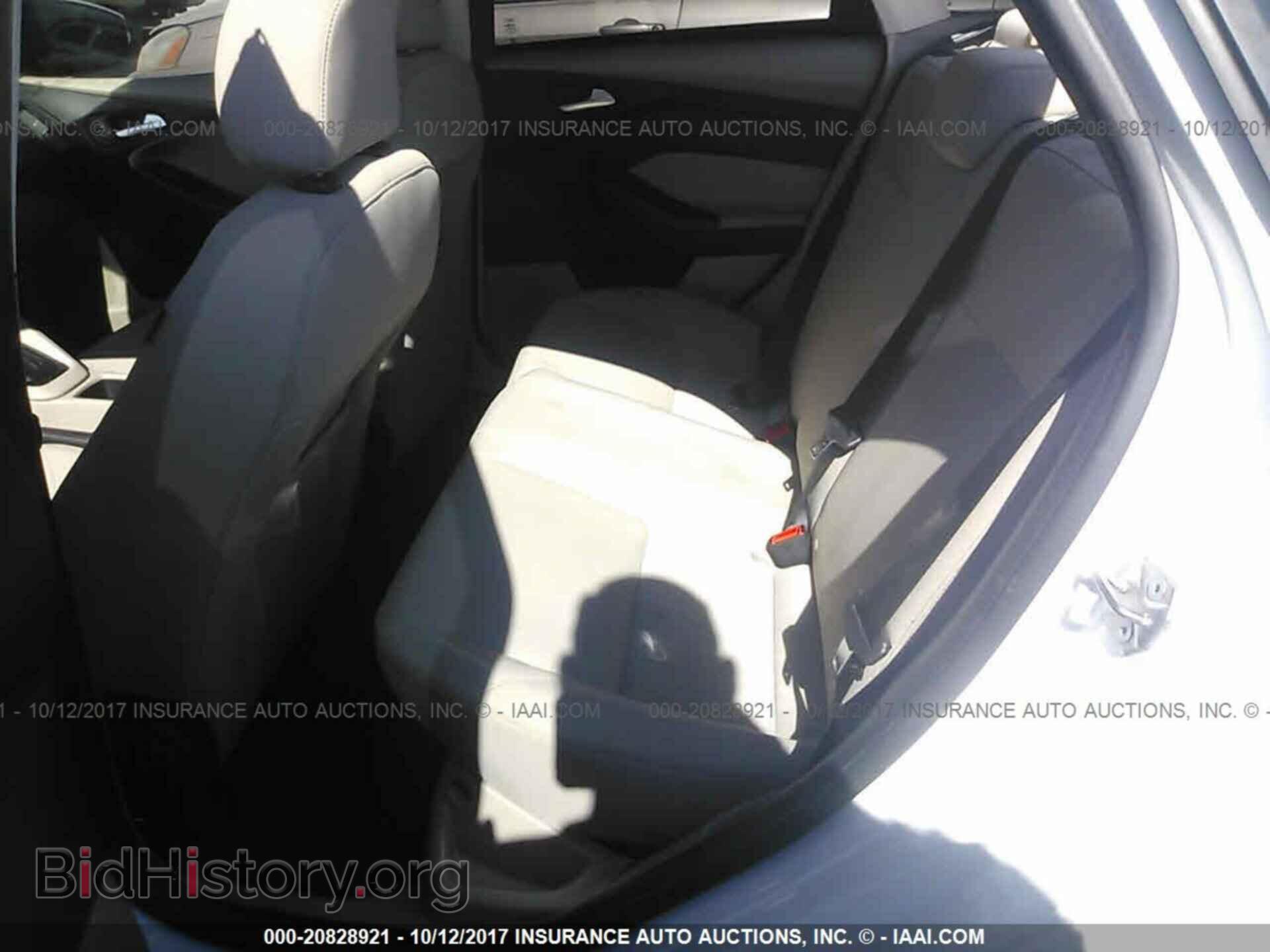 2015 Ford Focus - VIN: 1FADP3F21FL313725 - Photo 8