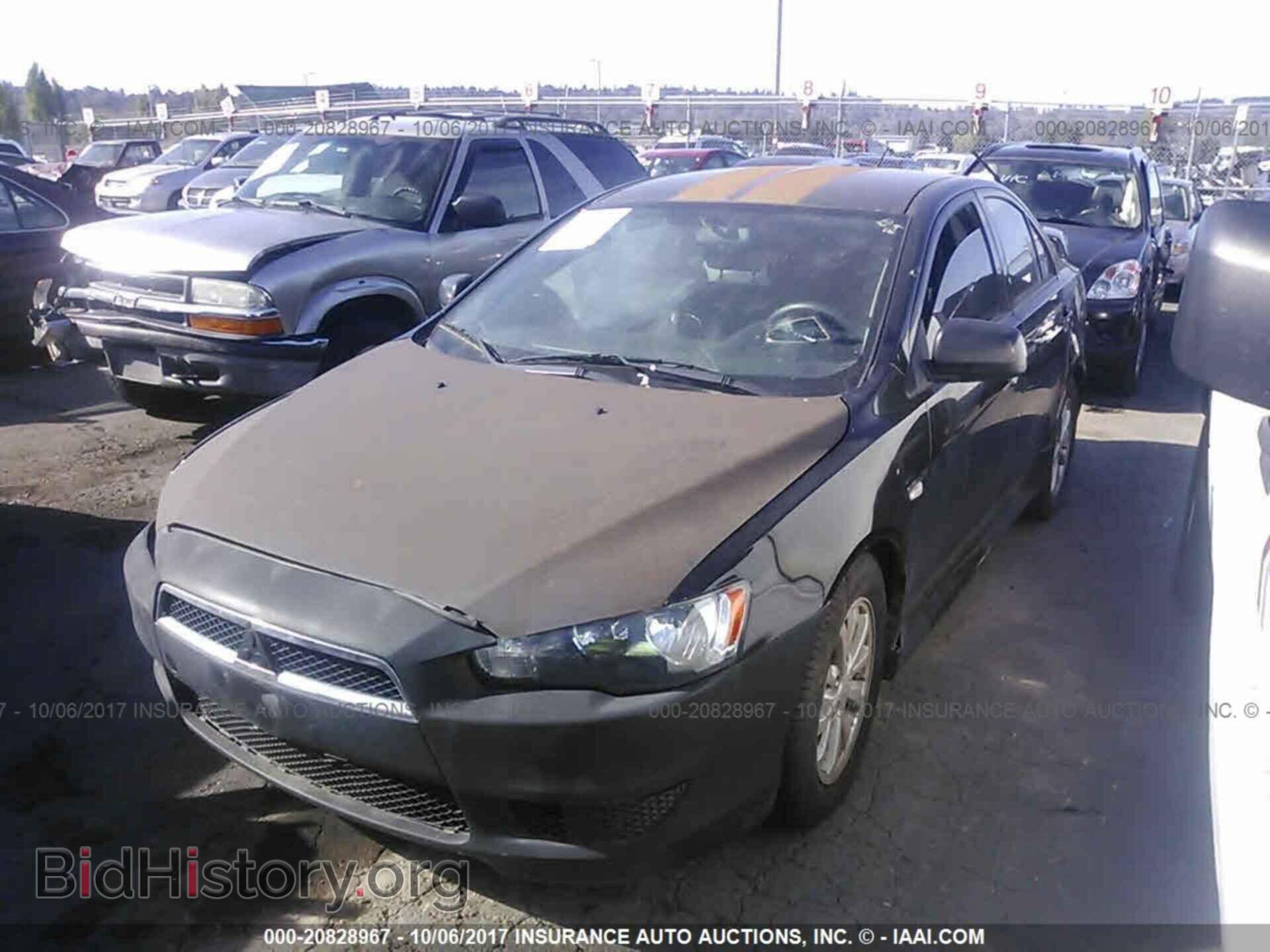 2011 Mitsubishi Lancer - VIN: JA32U2FU2BU035023 - Фото 2
