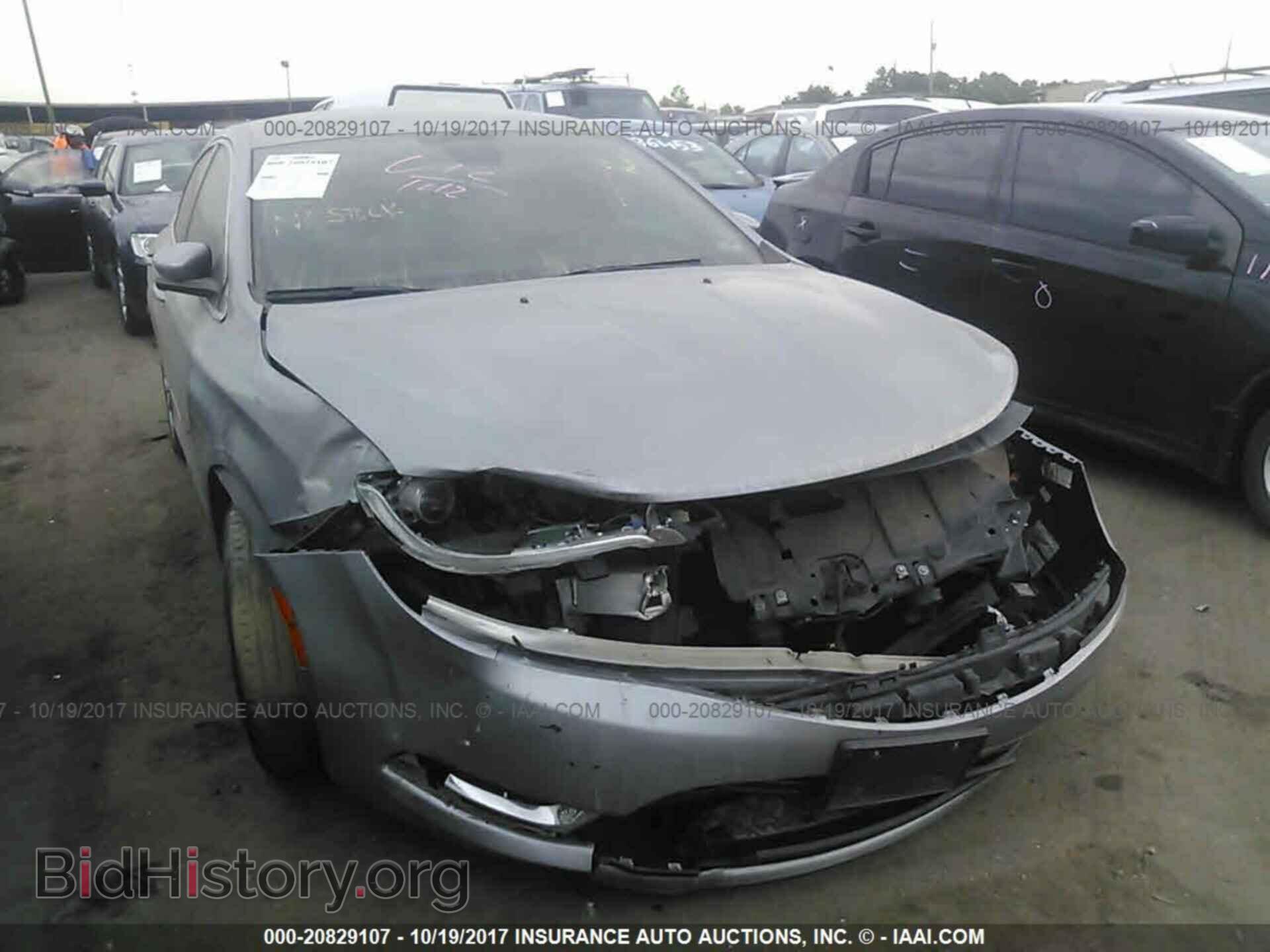 Photo 1C3CCCAB7FN532660 - Chrysler 200 2015