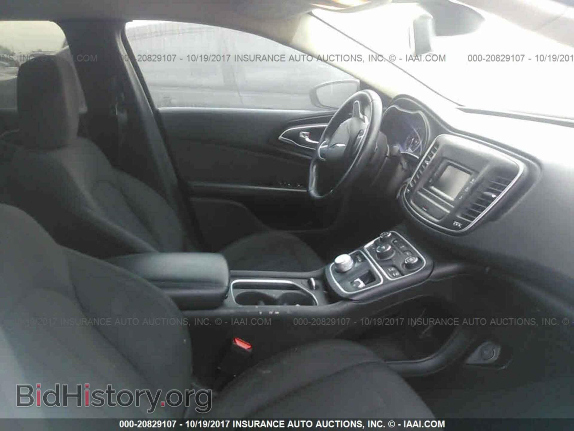 2015 Chrysler 200 - VIN: 1C3CCCAB7FN532660 - Фото 5