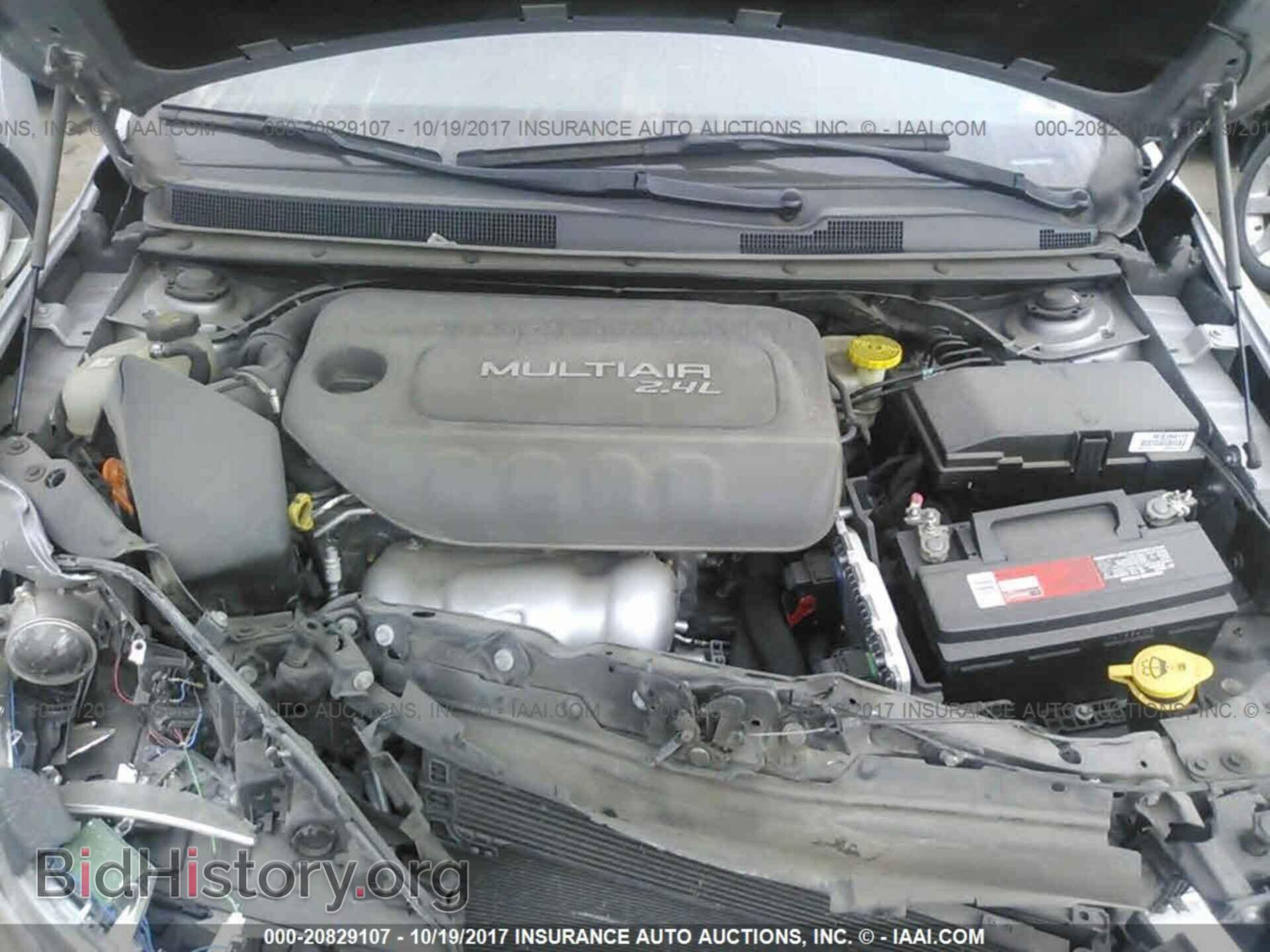 2015 Chrysler 200 - VIN: 1C3CCCAB7FN532660 - Фото 10