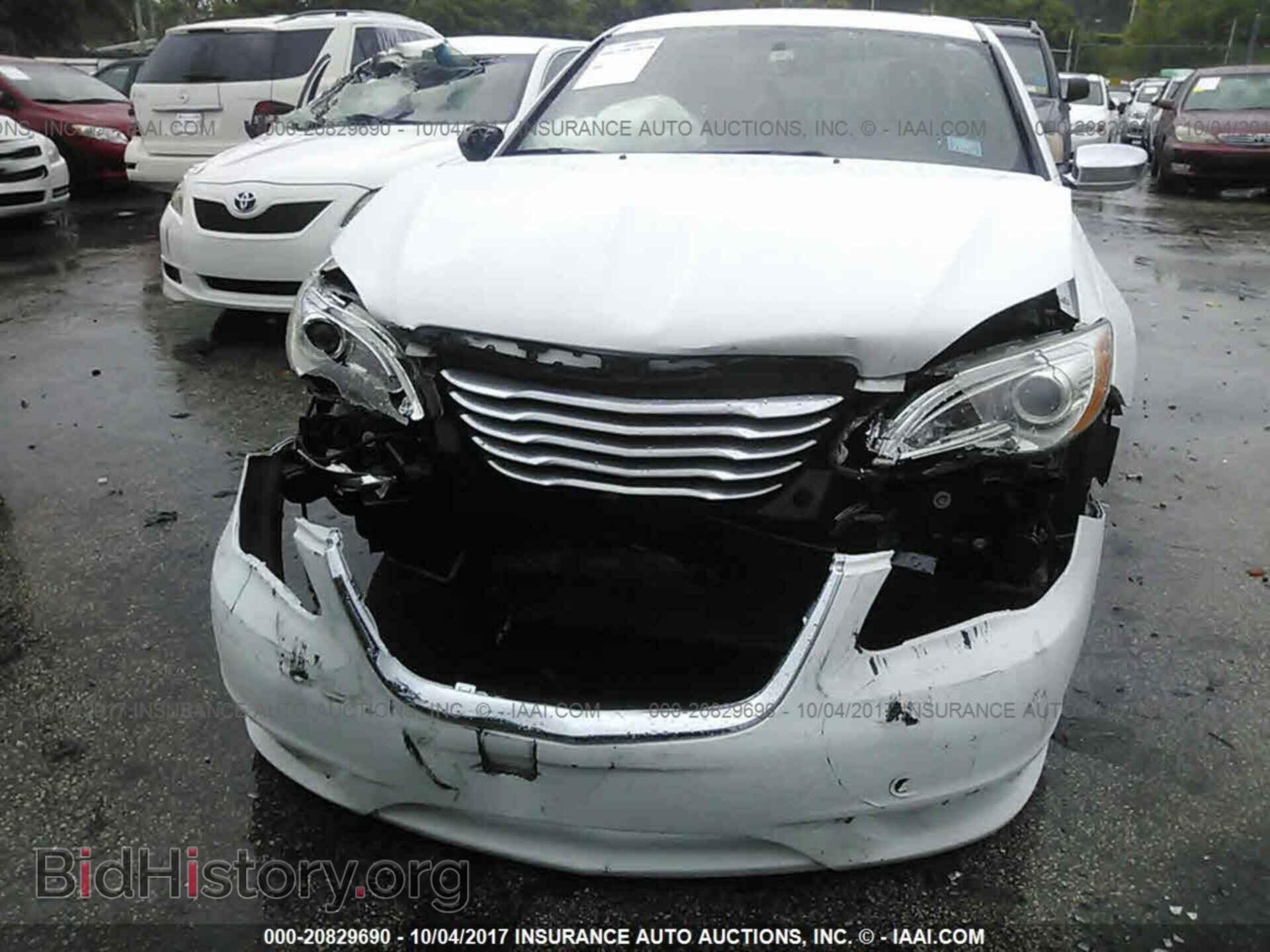 2013 Chrysler 200 - VIN: 1C3CCBCG6DN600382 - Фото 6