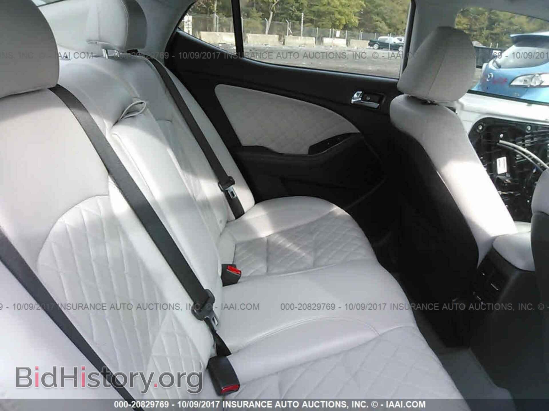 2015 Kia Optima - VIN: 5XXGR4A65FG374450 - Photo 8